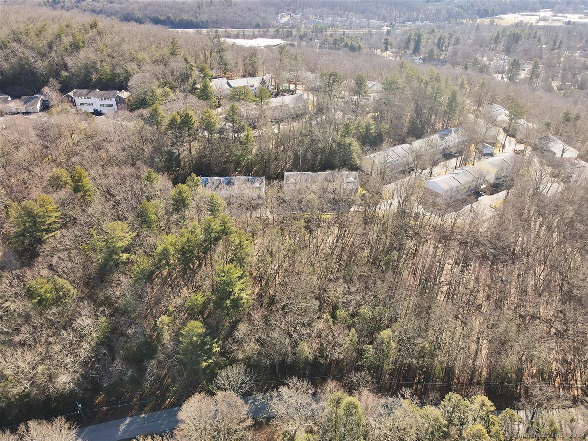 000 Newfield Road Property Photo 4