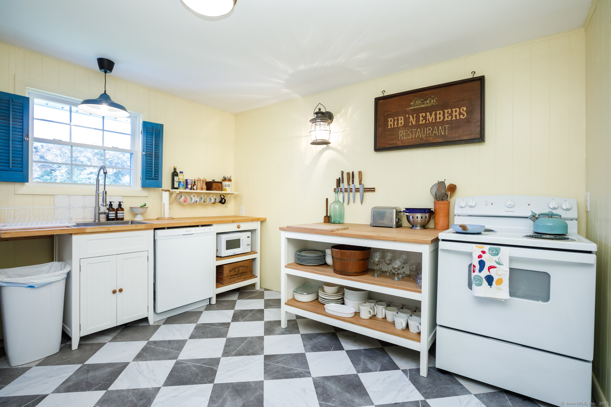 7 Benjamin Road Property Photo 14