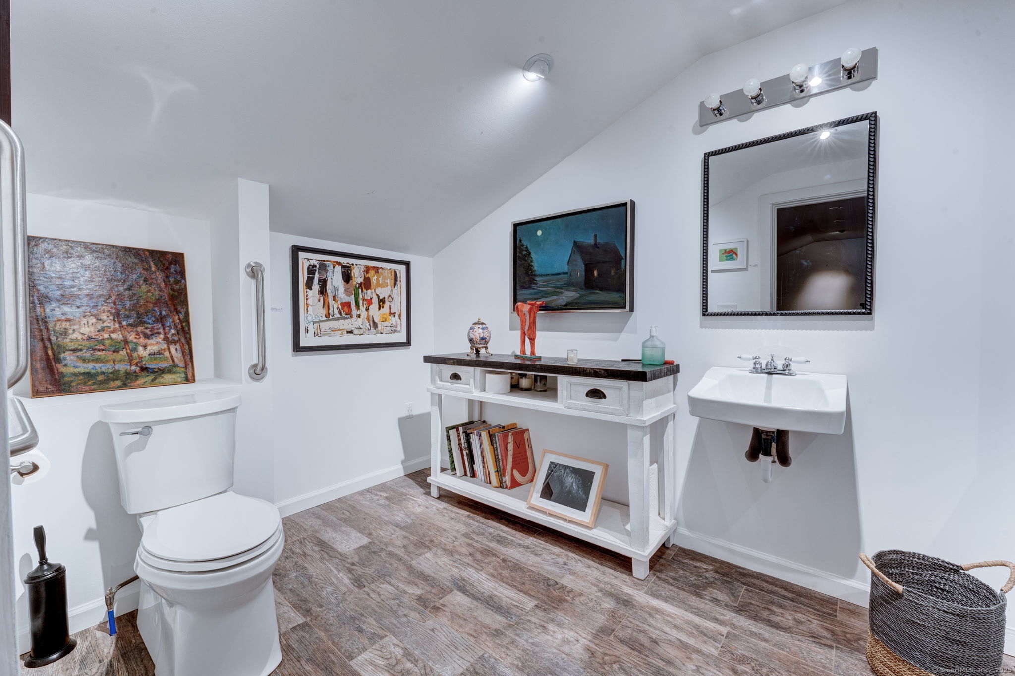 1062 Bantam Road Property Photo 15