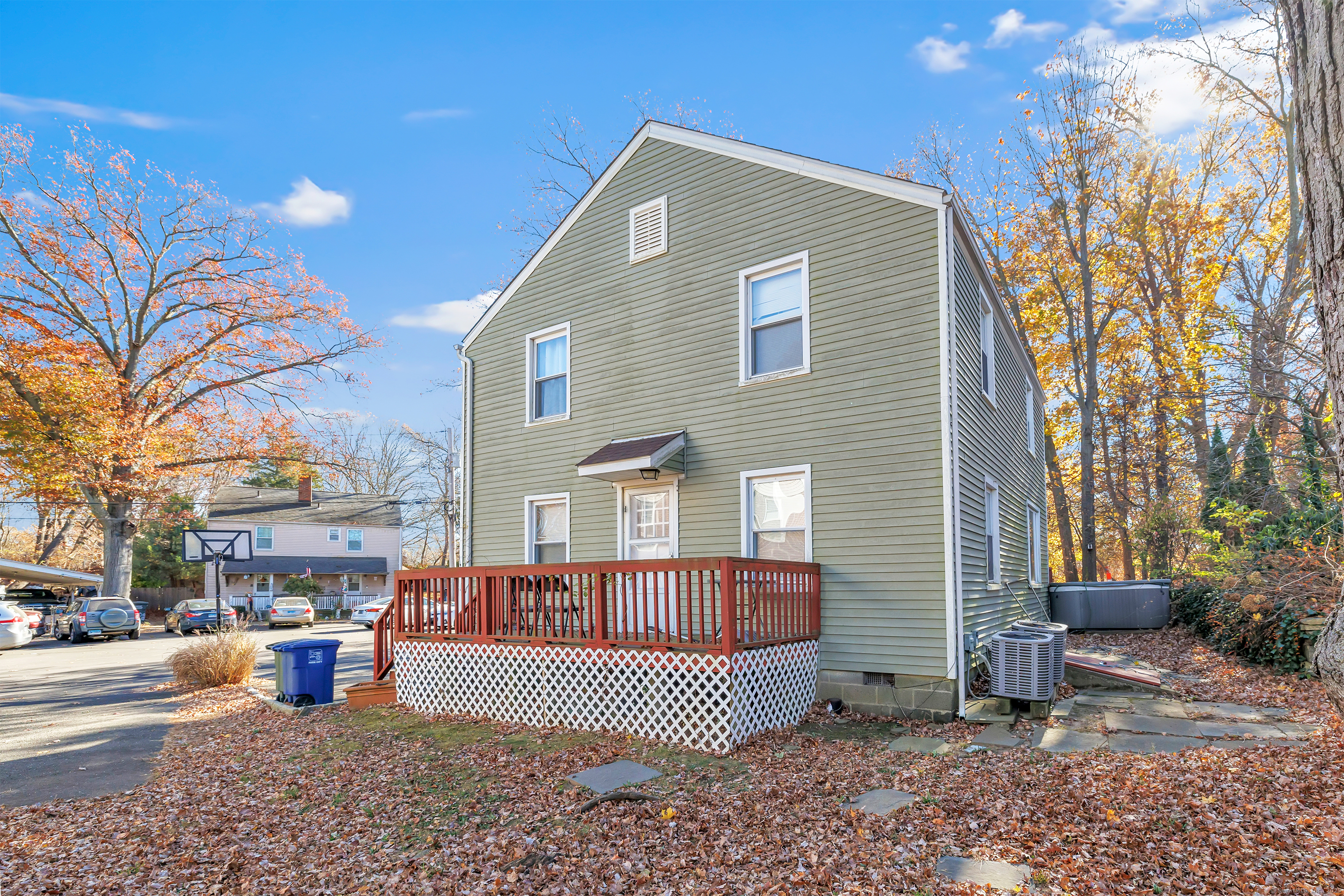 119 Dupont Place Property Photo 2