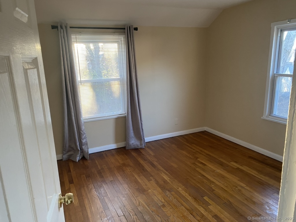 119 Dupont Place Property Photo 17