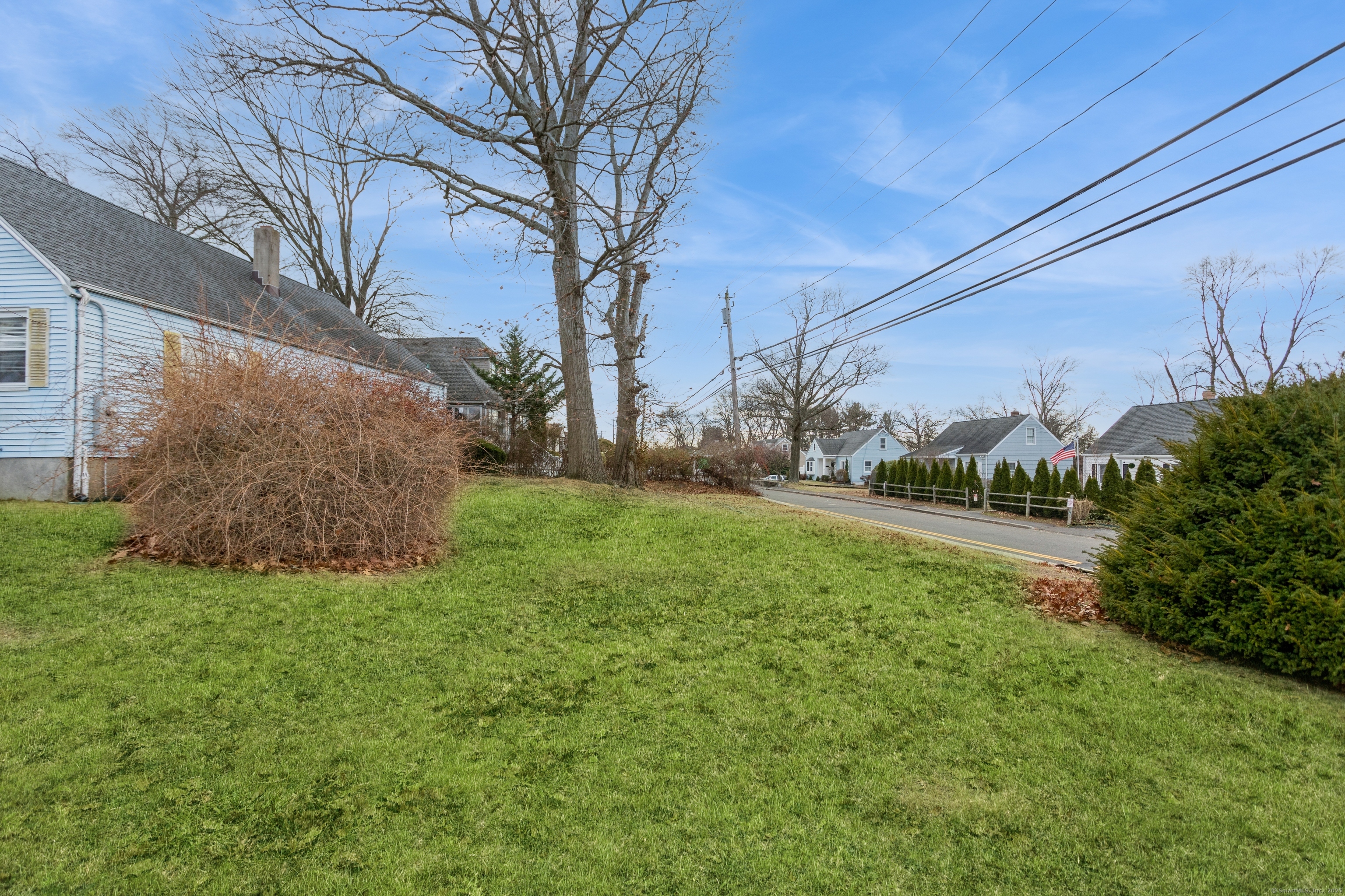 2 Finley Street Property Photo 1
