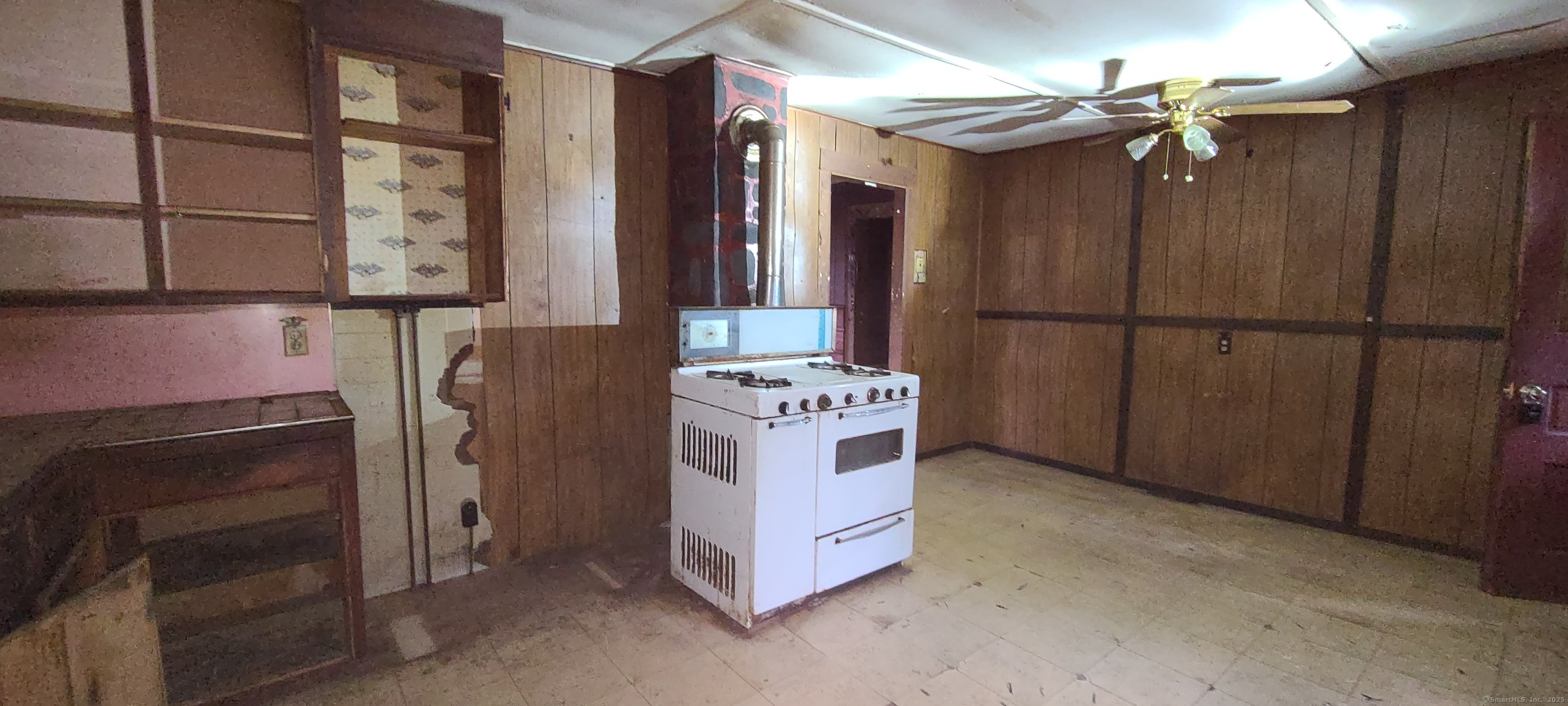 16 Loehr Road Property Photo 6