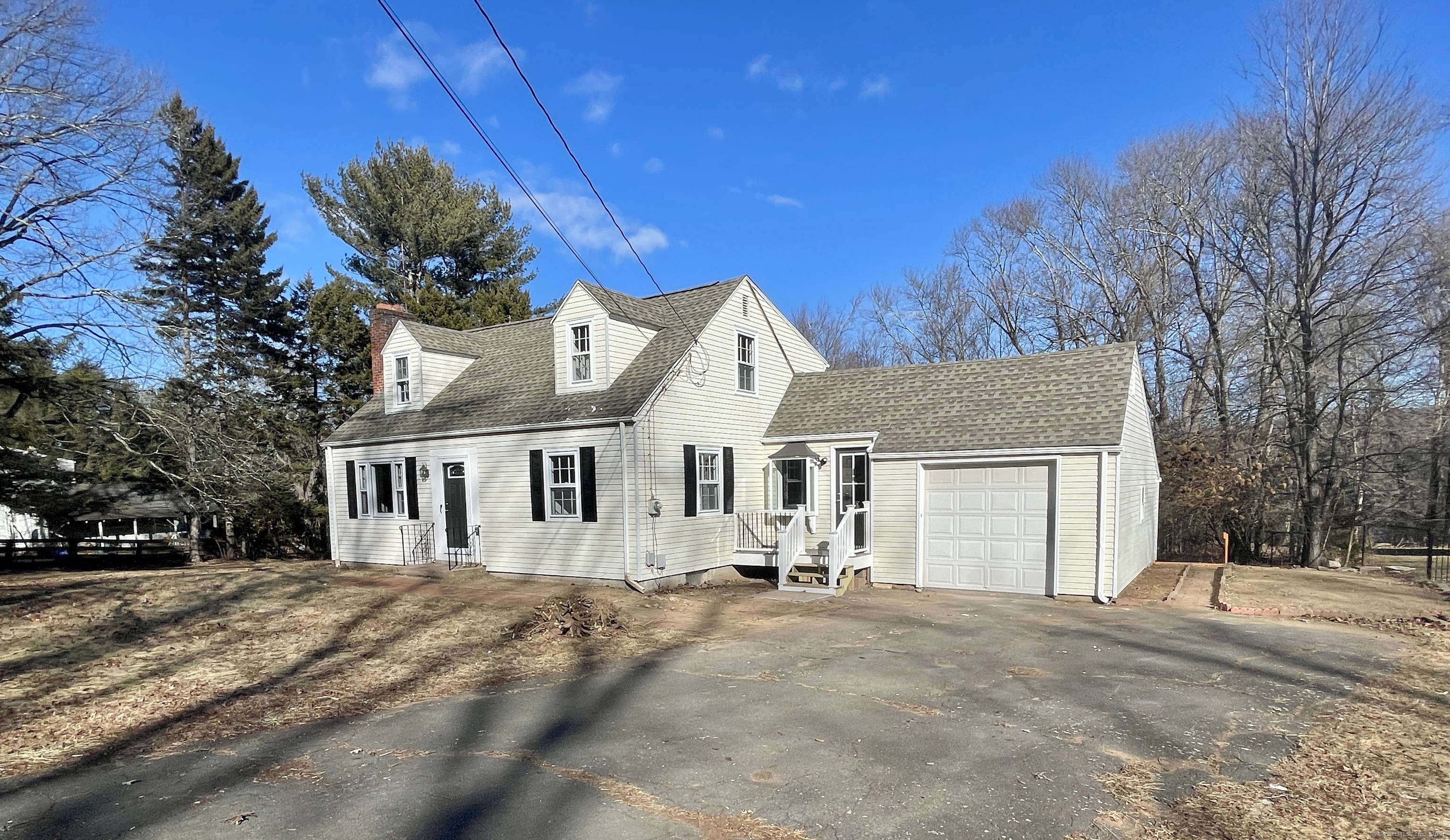 823 Mott Hill Road Property Photo 1