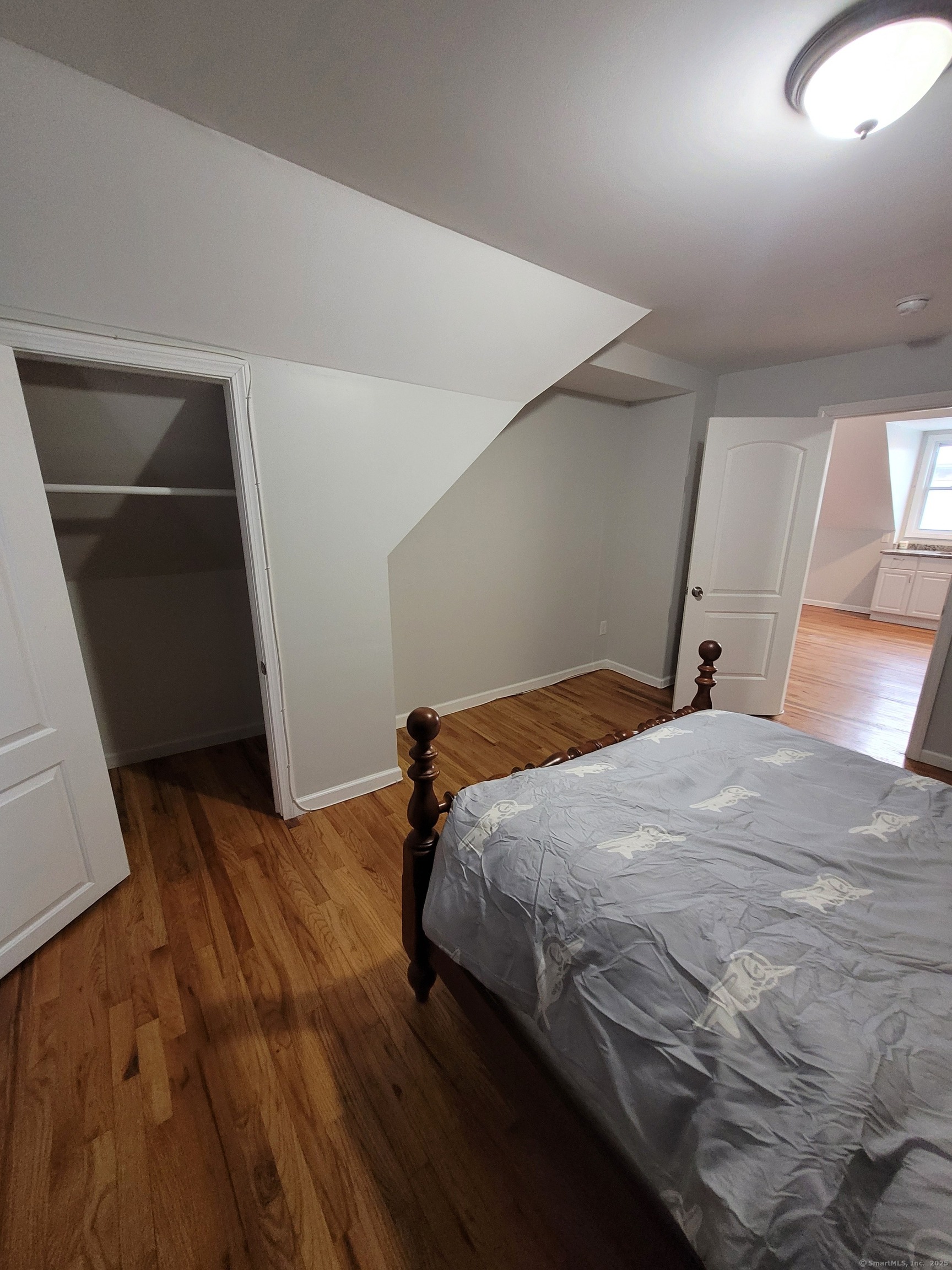 1119 Stratford Avenue Property Photo 12