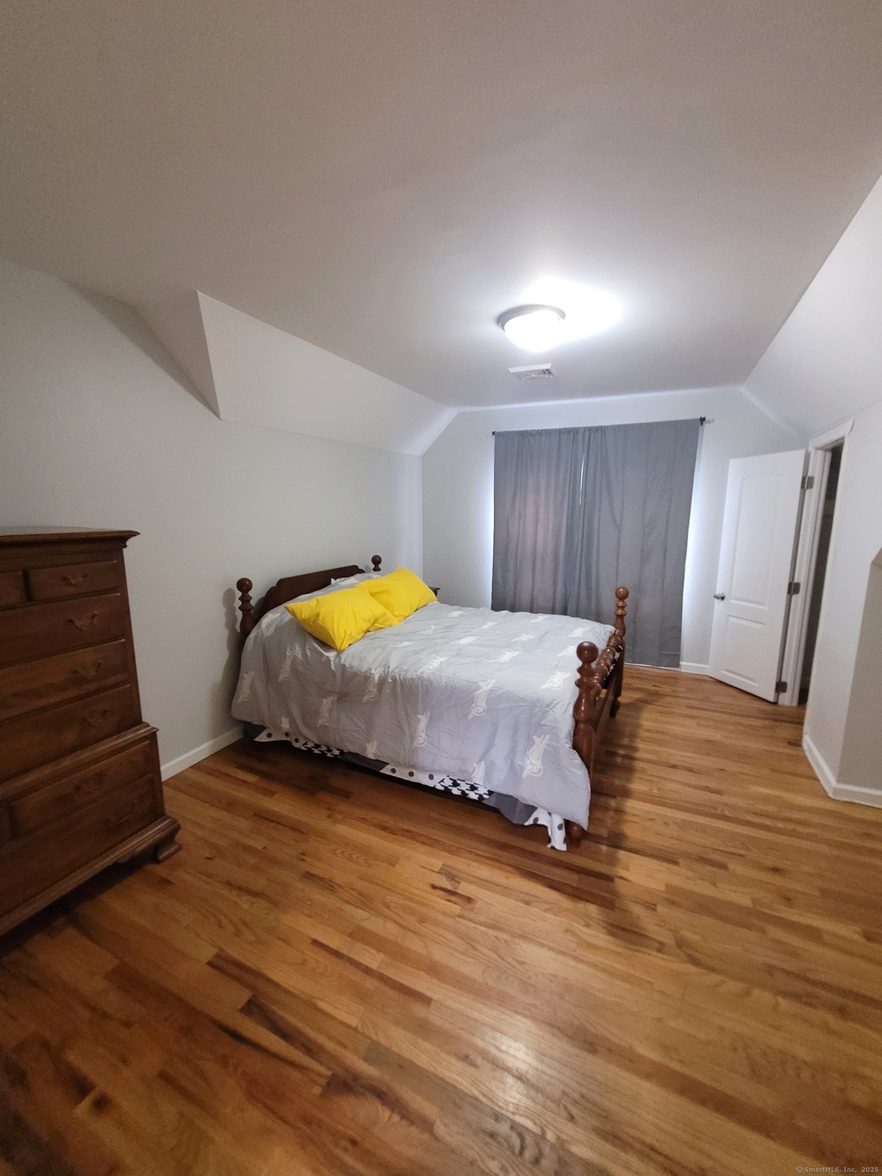 1119 Stratford Avenue Property Photo 13