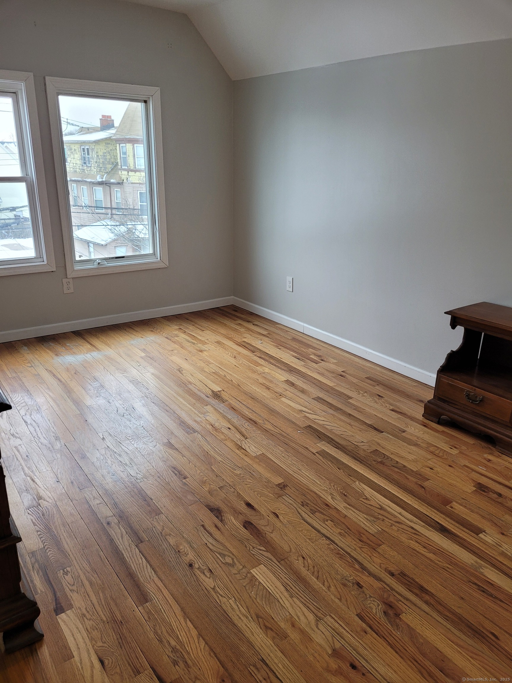 1119 Stratford Avenue Property Photo 19