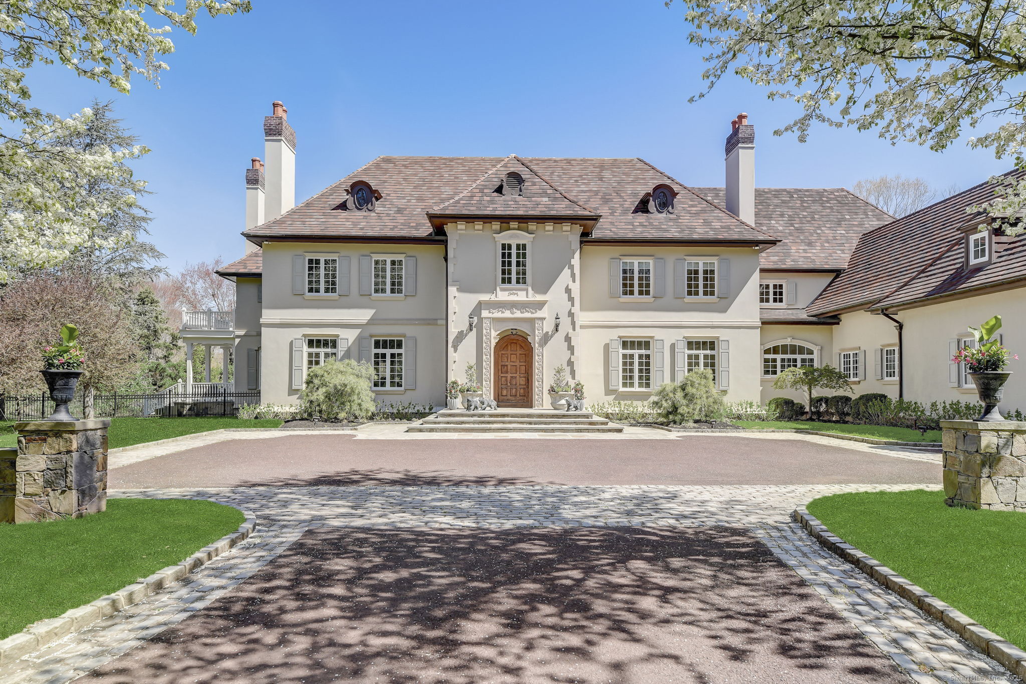 4 Cowdray Park Drive