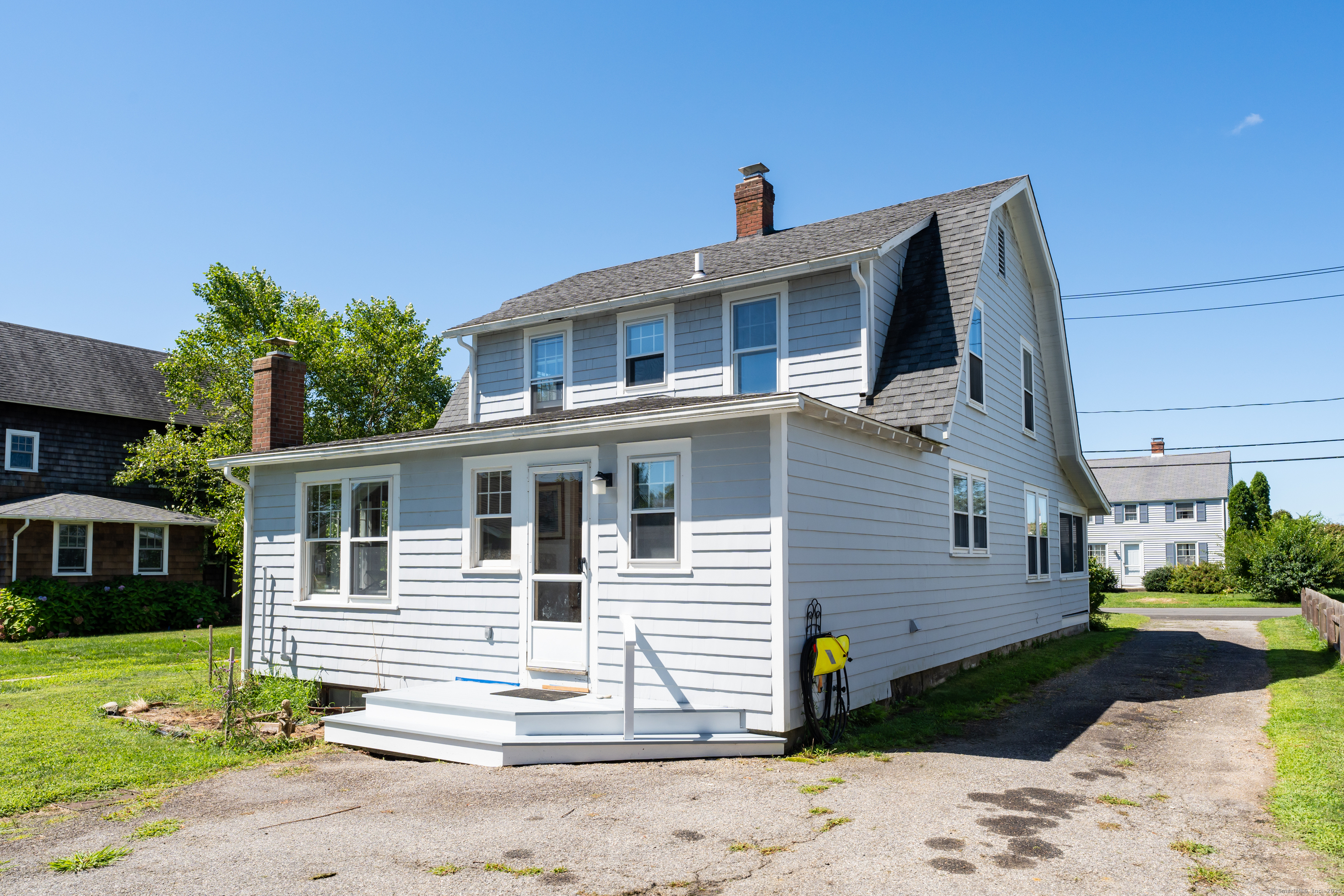 27 Ridgewood Avenue Property Photo 27
