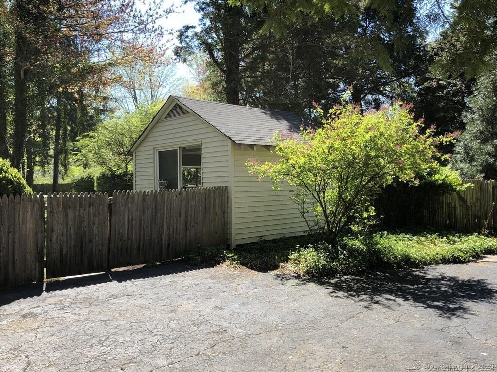 98 Newtown Turnpike Property Photo 28