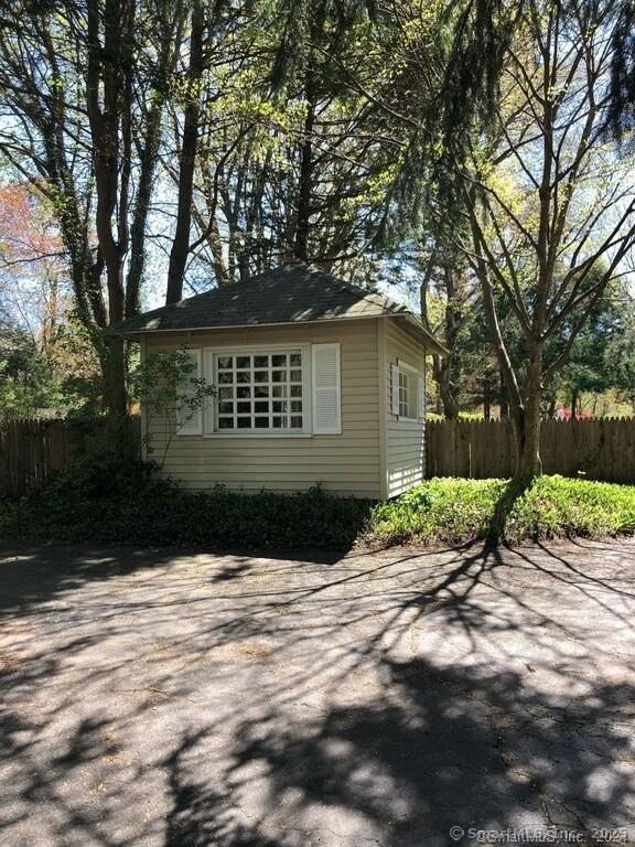 98 Newtown Turnpike Property Photo 32
