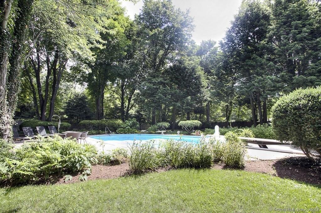 98 Newtown Turnpike Property Photo 36