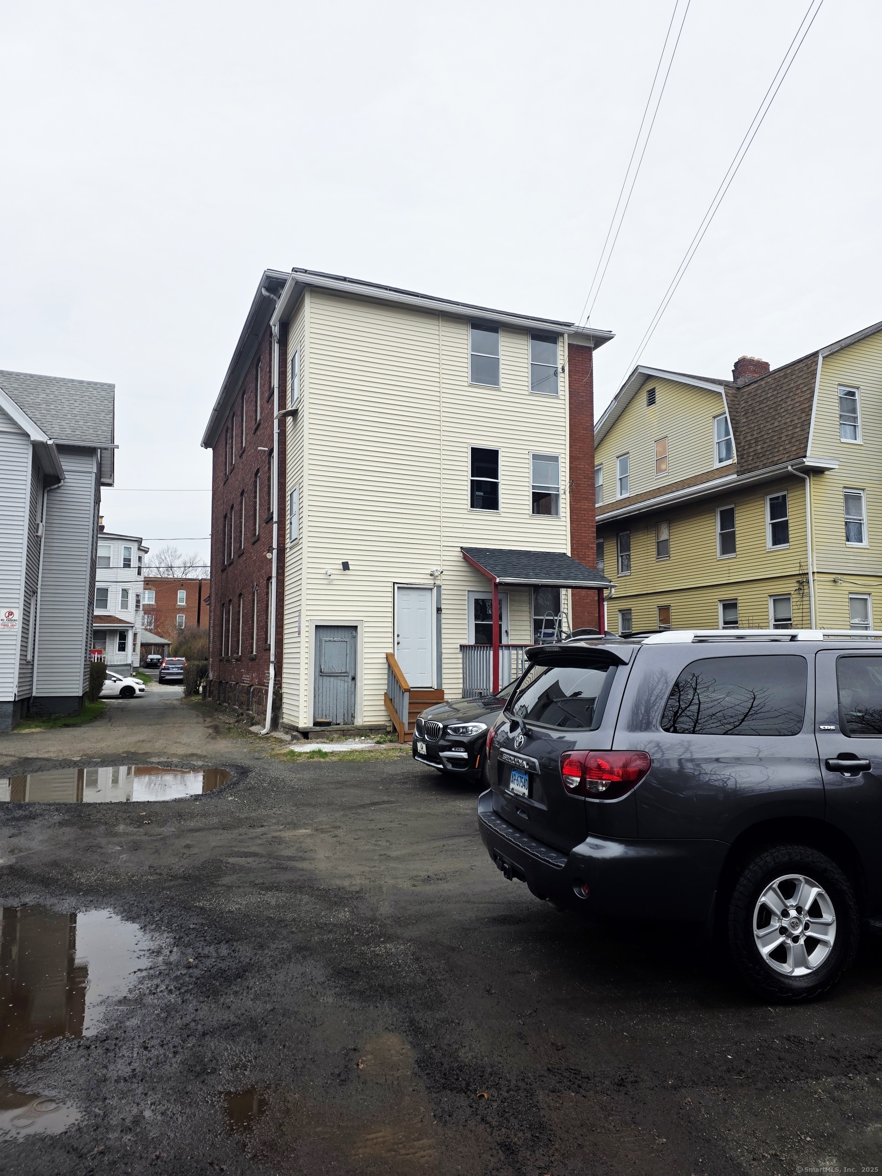 59 Hamilton #3 Street Property Photo 3