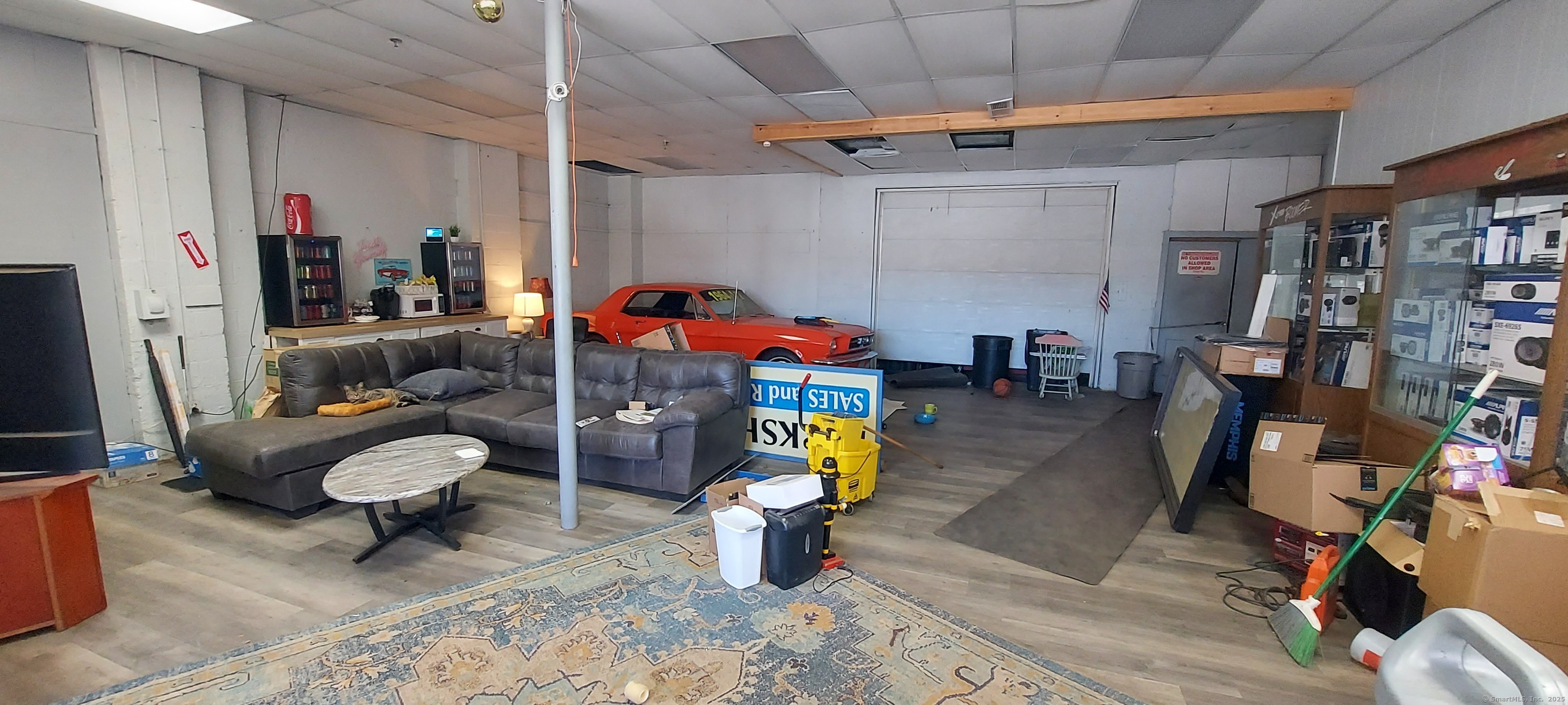 692 Main South Street Property Photo 6