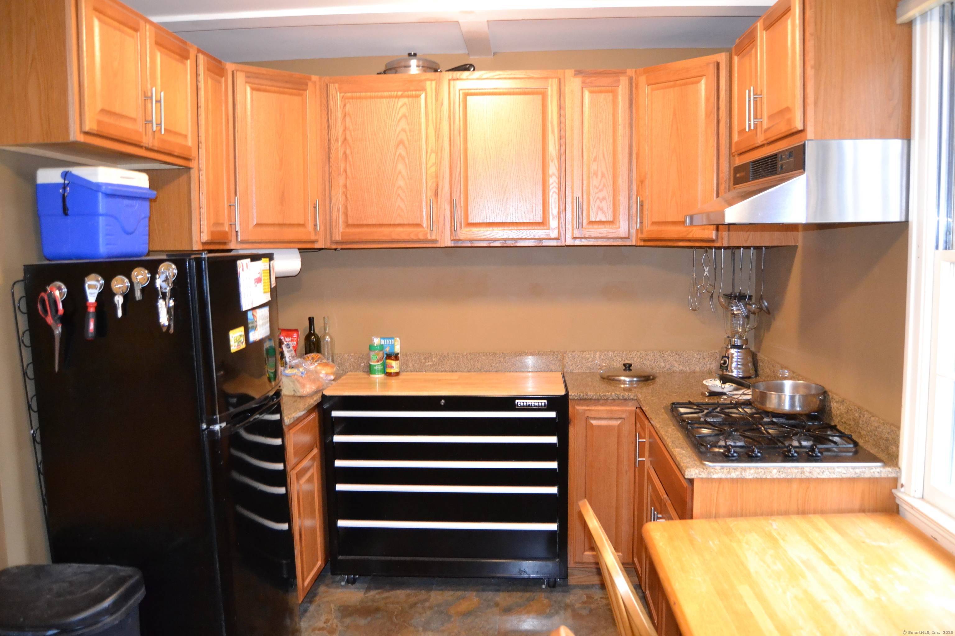 136 Hopmeadow Street Property Photo 14