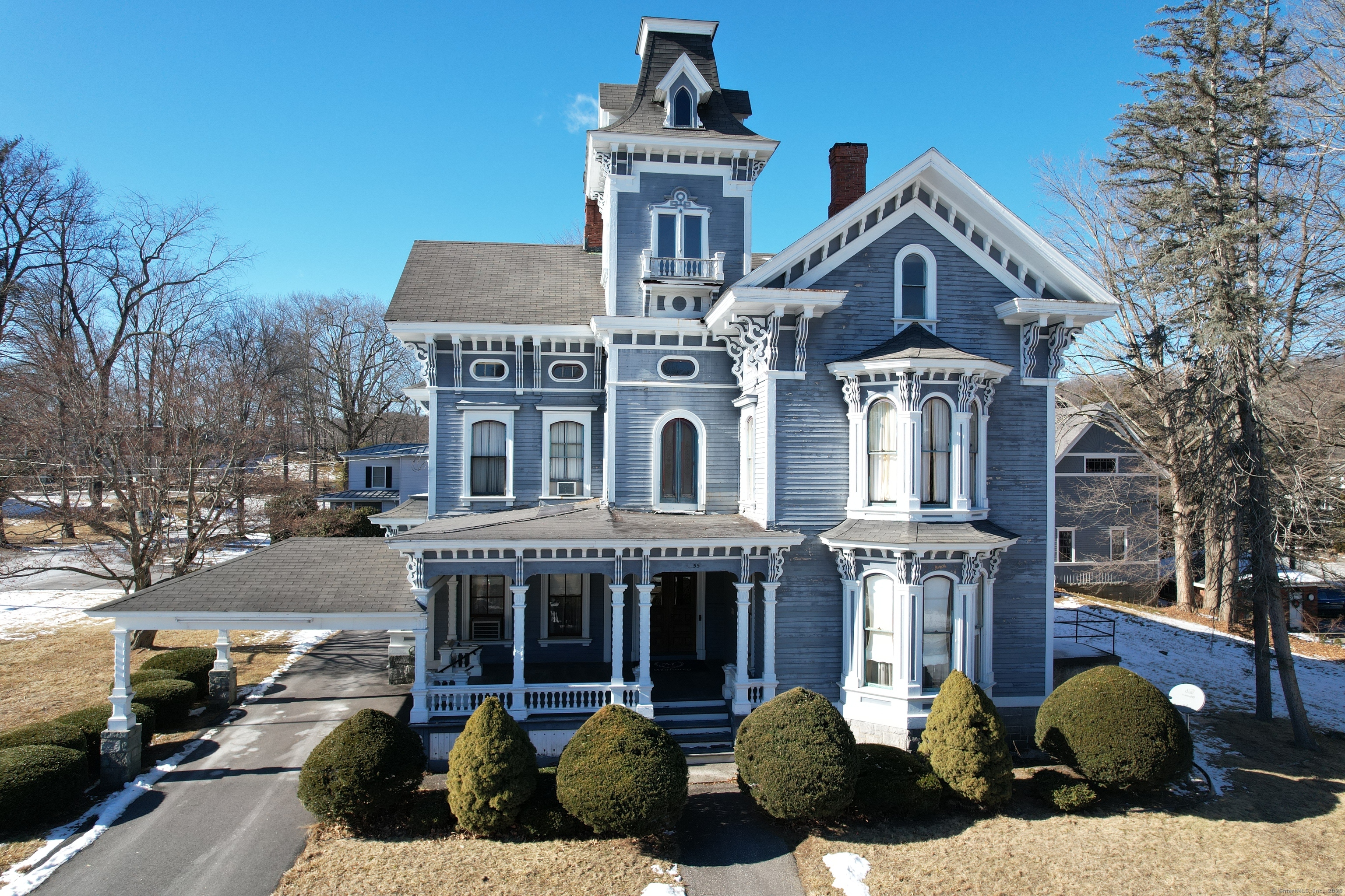55 Walnut Street Property Photo 1