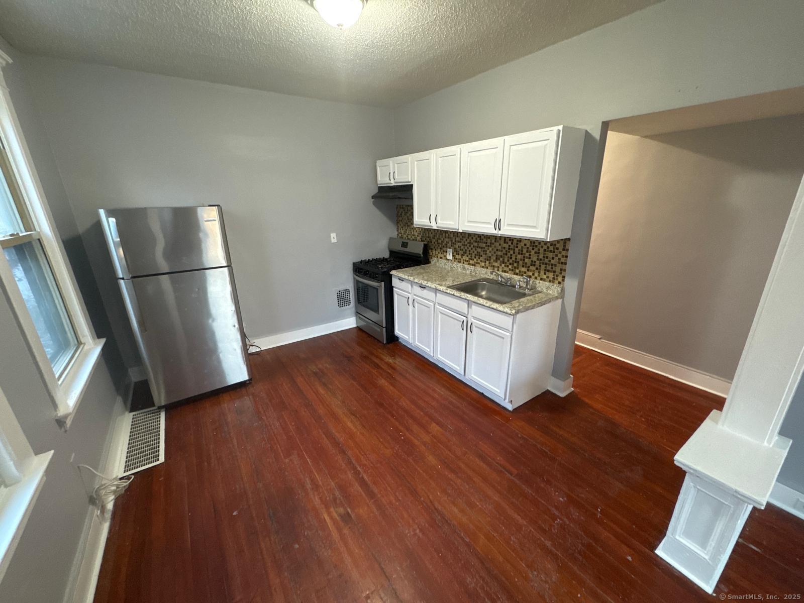 188 Butler Street Property Photo 3