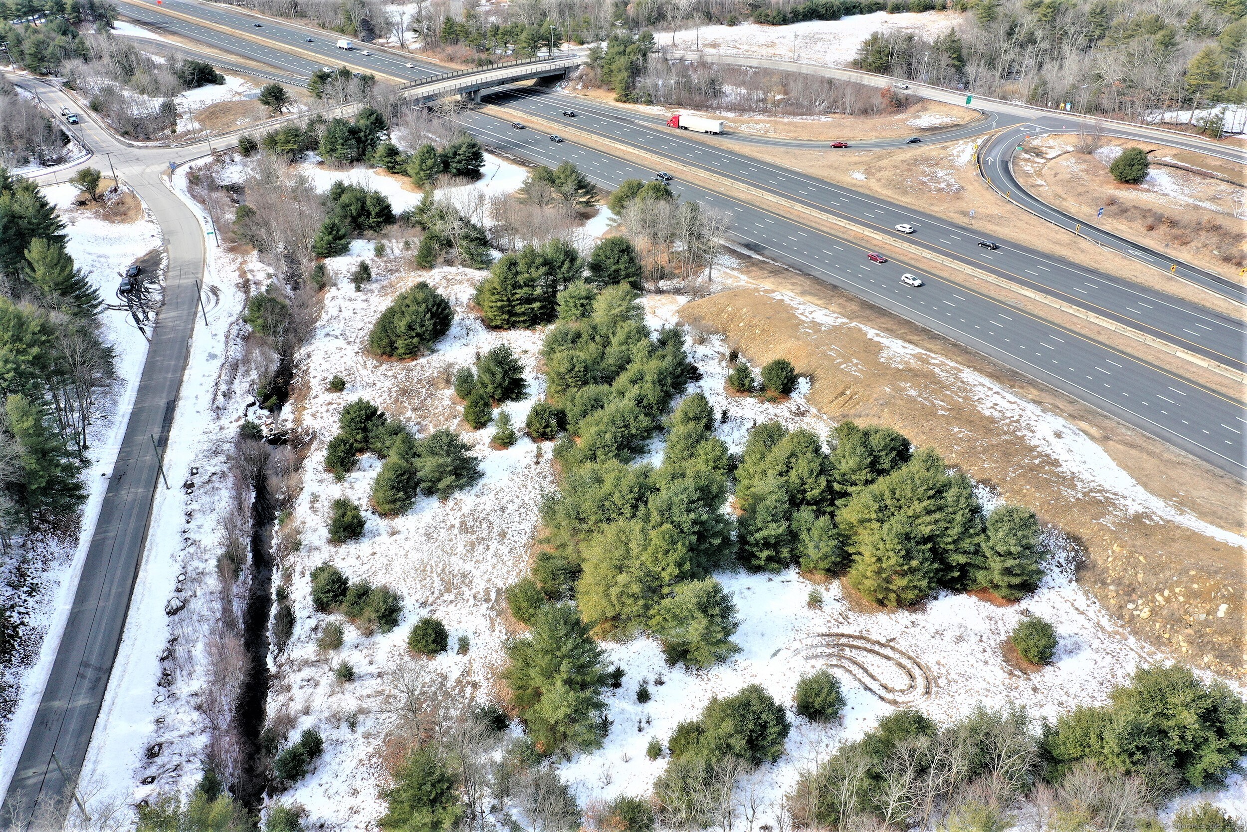 Turnpike Road Property Photo 1