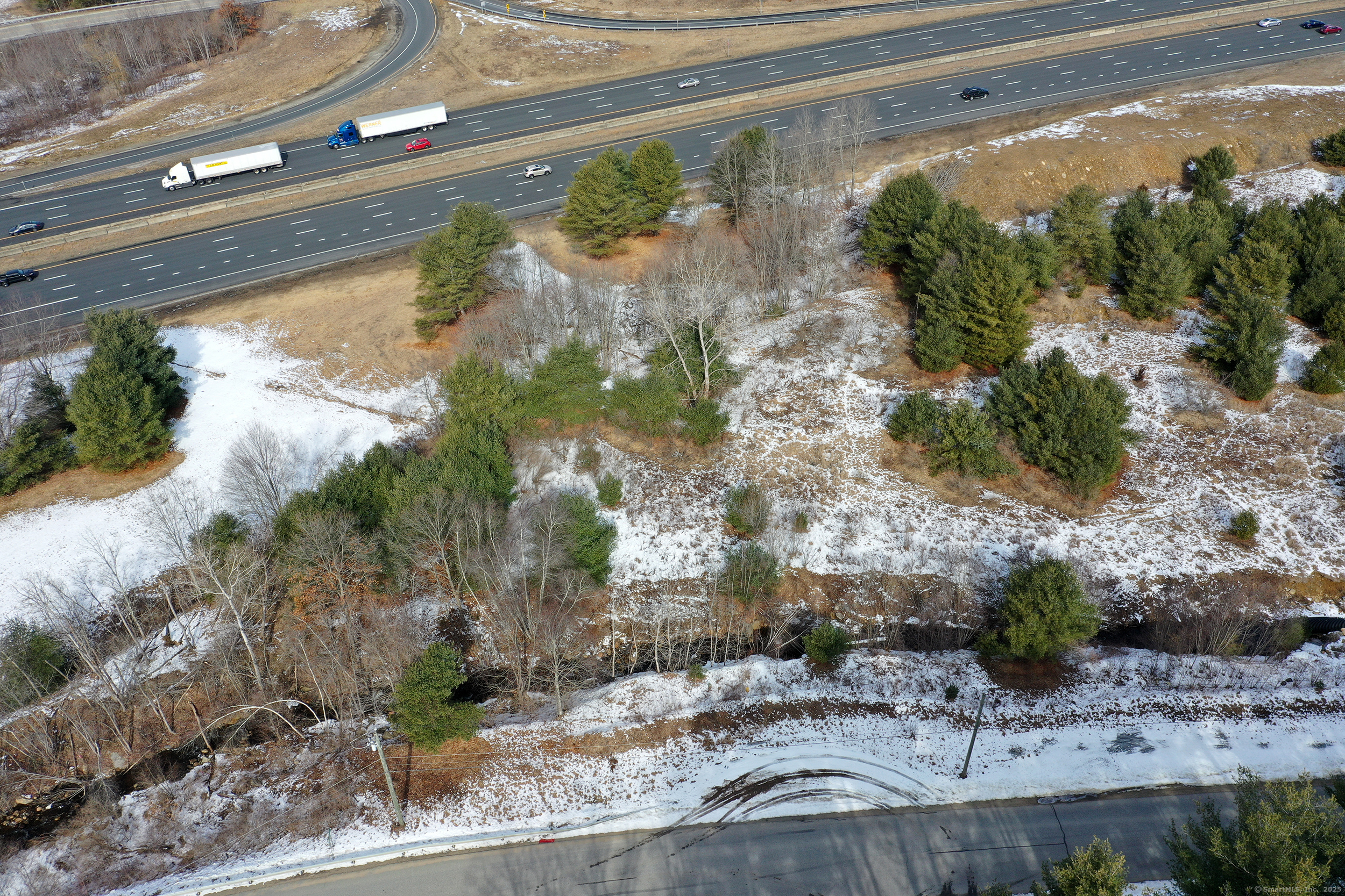 Turnpike Road Property Photo 8