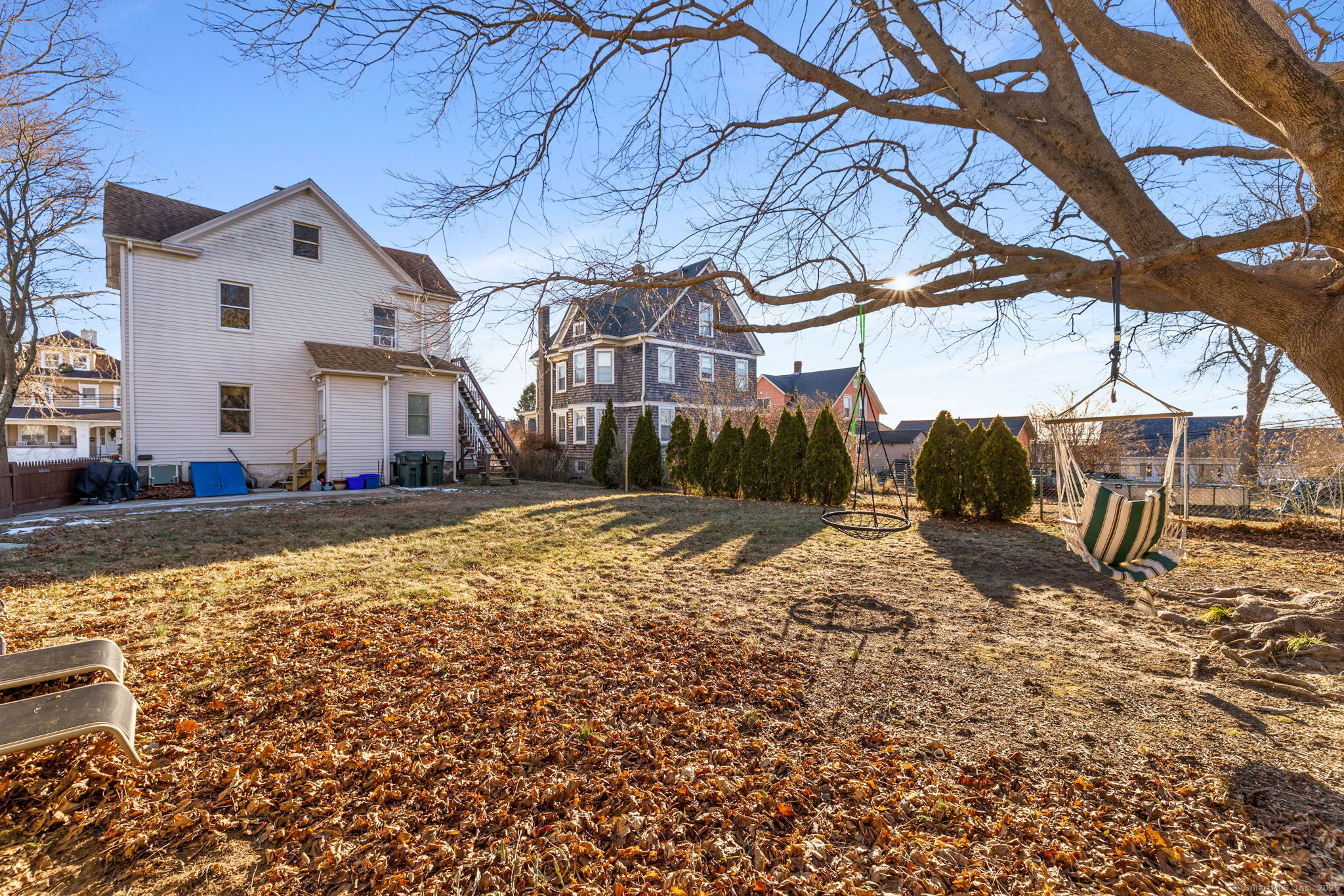 245 Willetts Avenue Property Photo 8