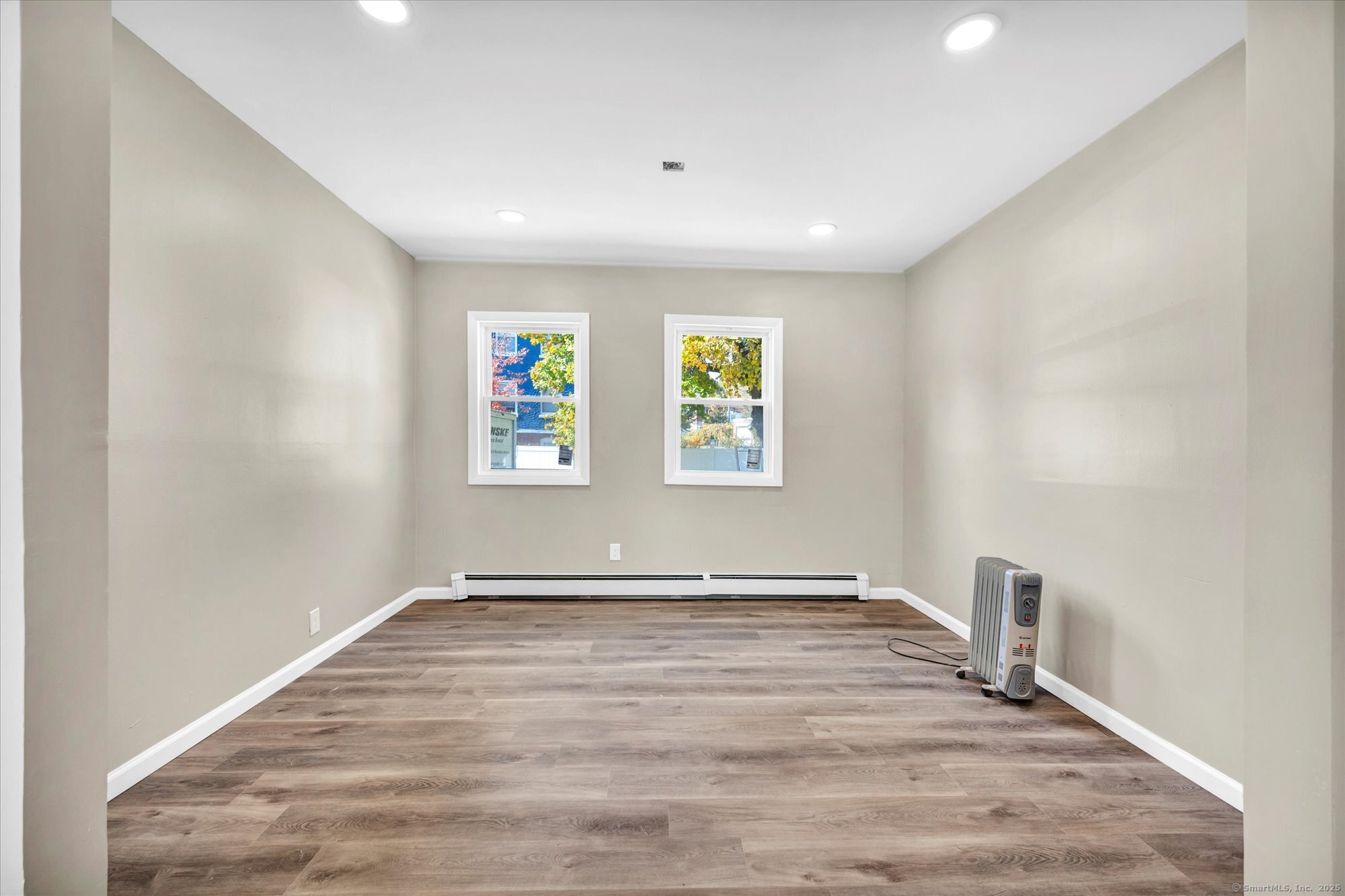 121 Hillview Avenue Property Photo 8