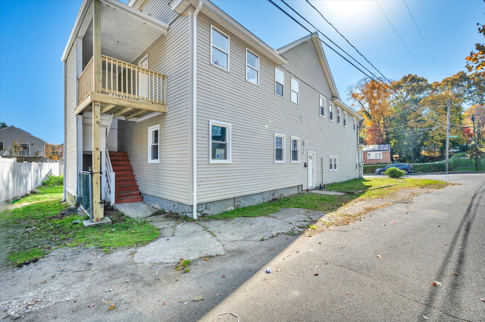 121 Hillview Avenue Property Photo 25