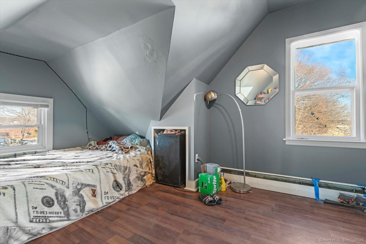 571 First Avenue Property Photo 17