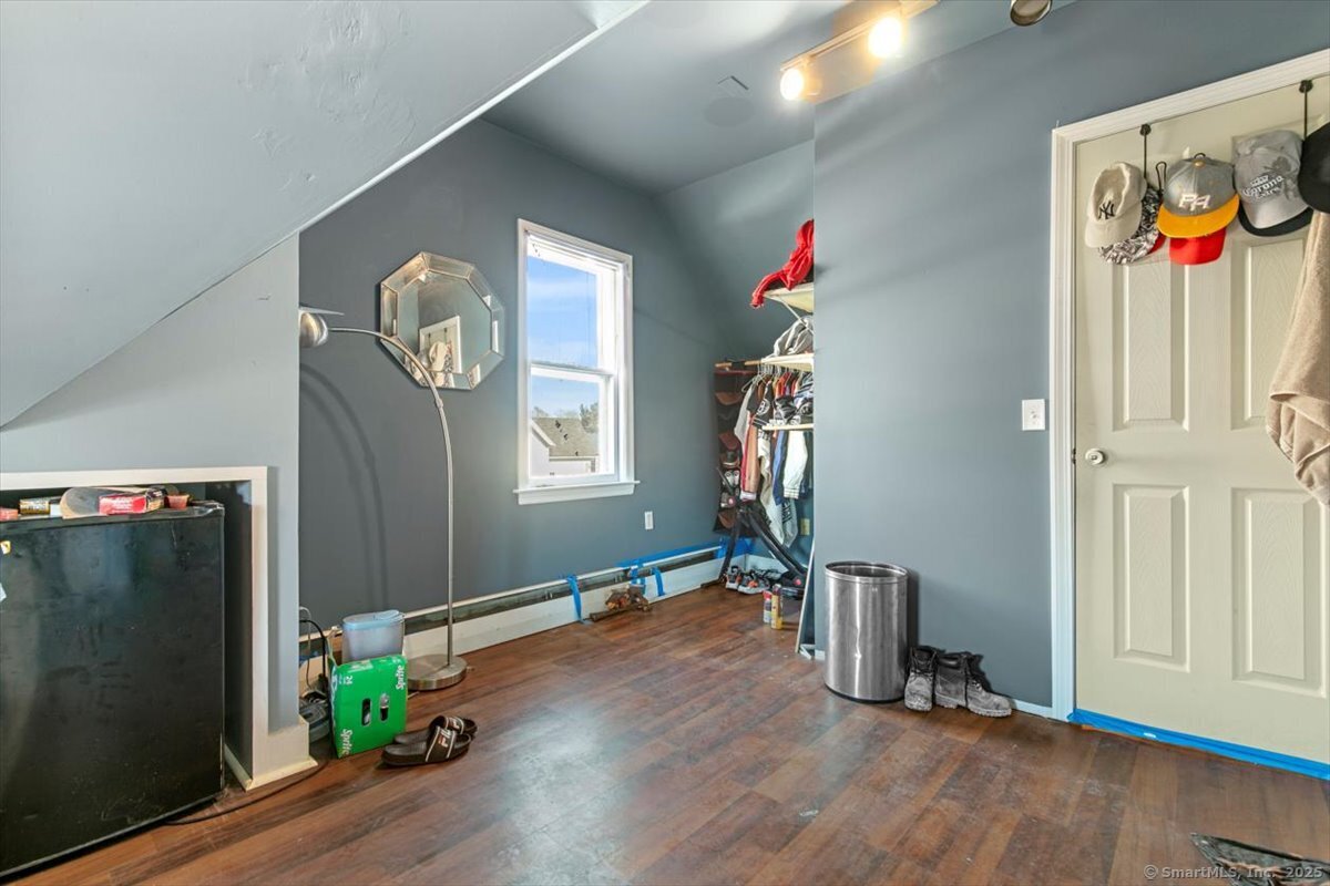 571 First Avenue Property Photo 18