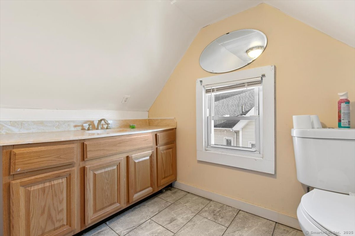 571 First Avenue Property Photo 22