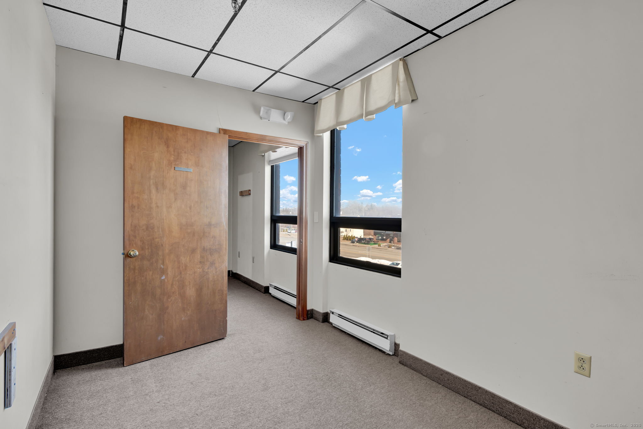 465 Silas Deane Second Floor Highway Property Photo 20