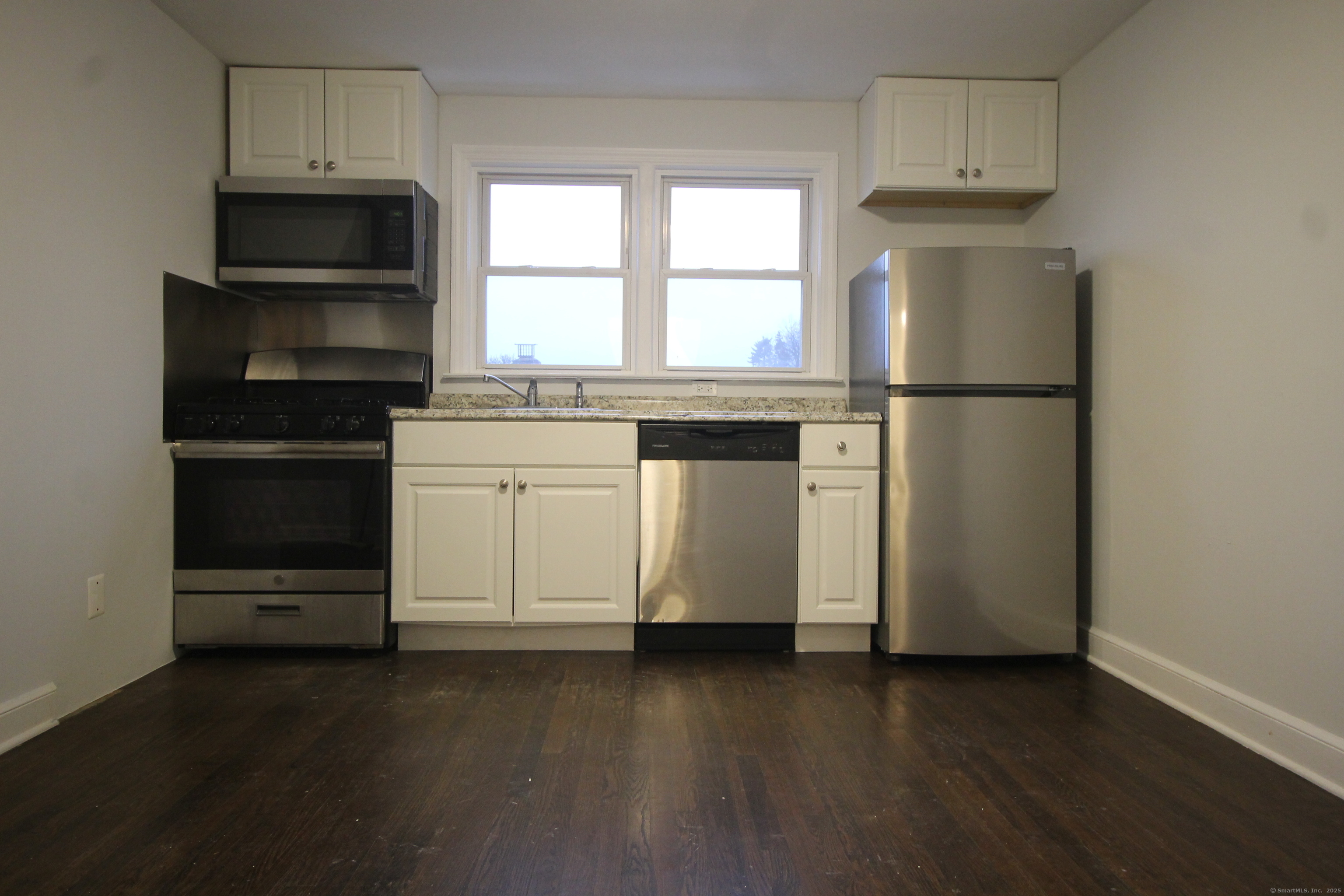 172 Mary Avenue Property Photo 33