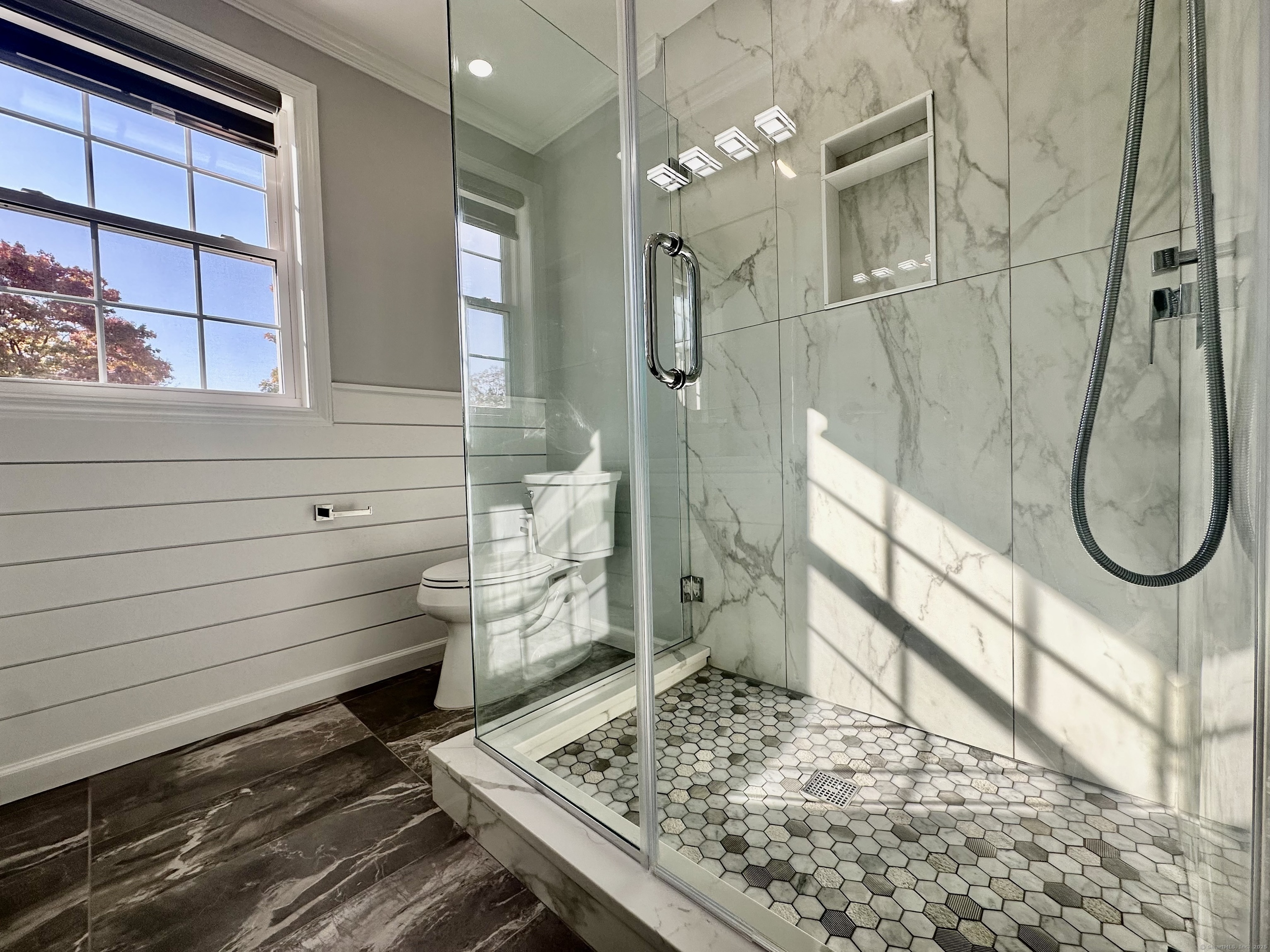 125 East Avenue Property Photo 15