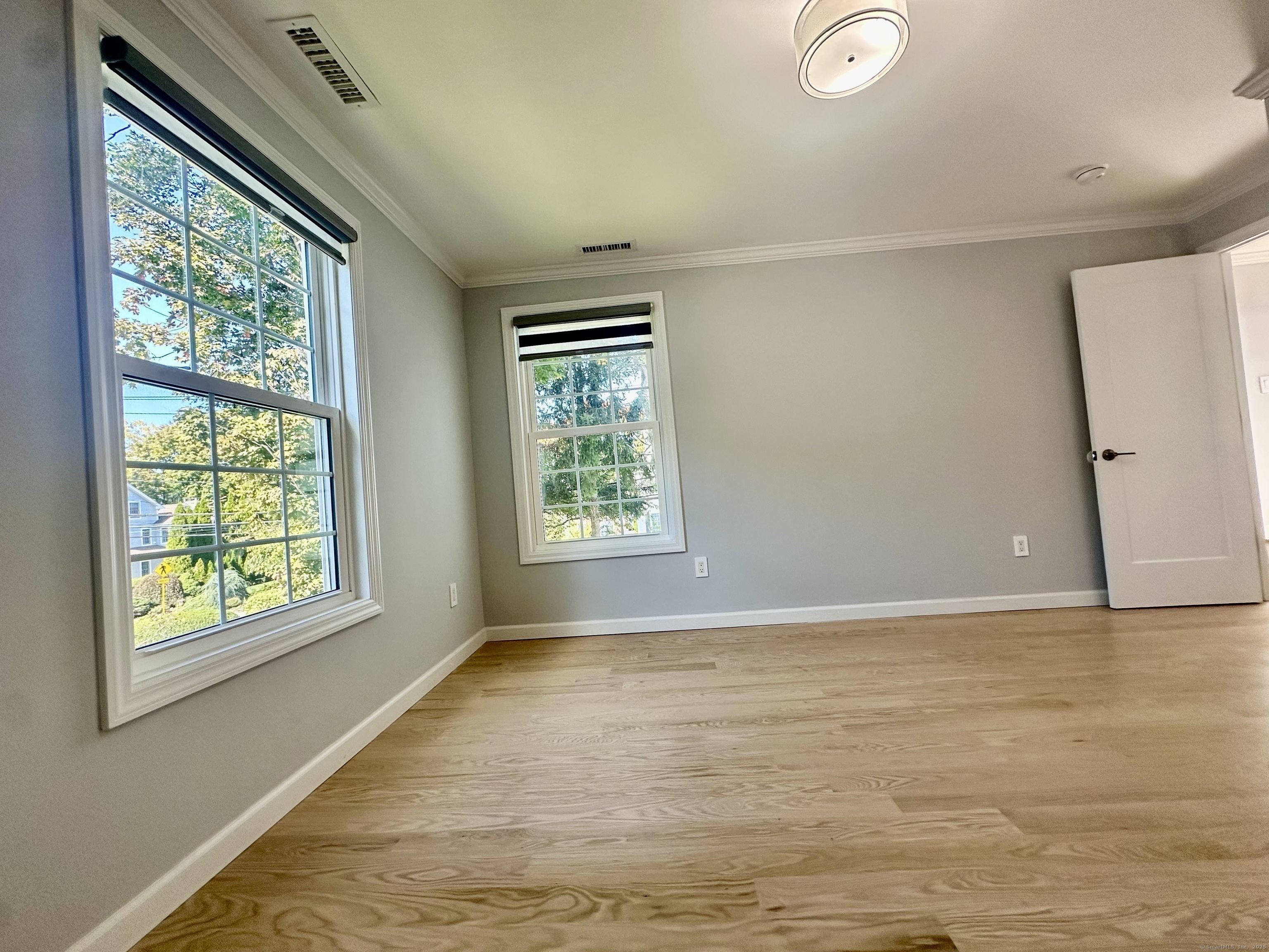 125 East Avenue Property Photo 19