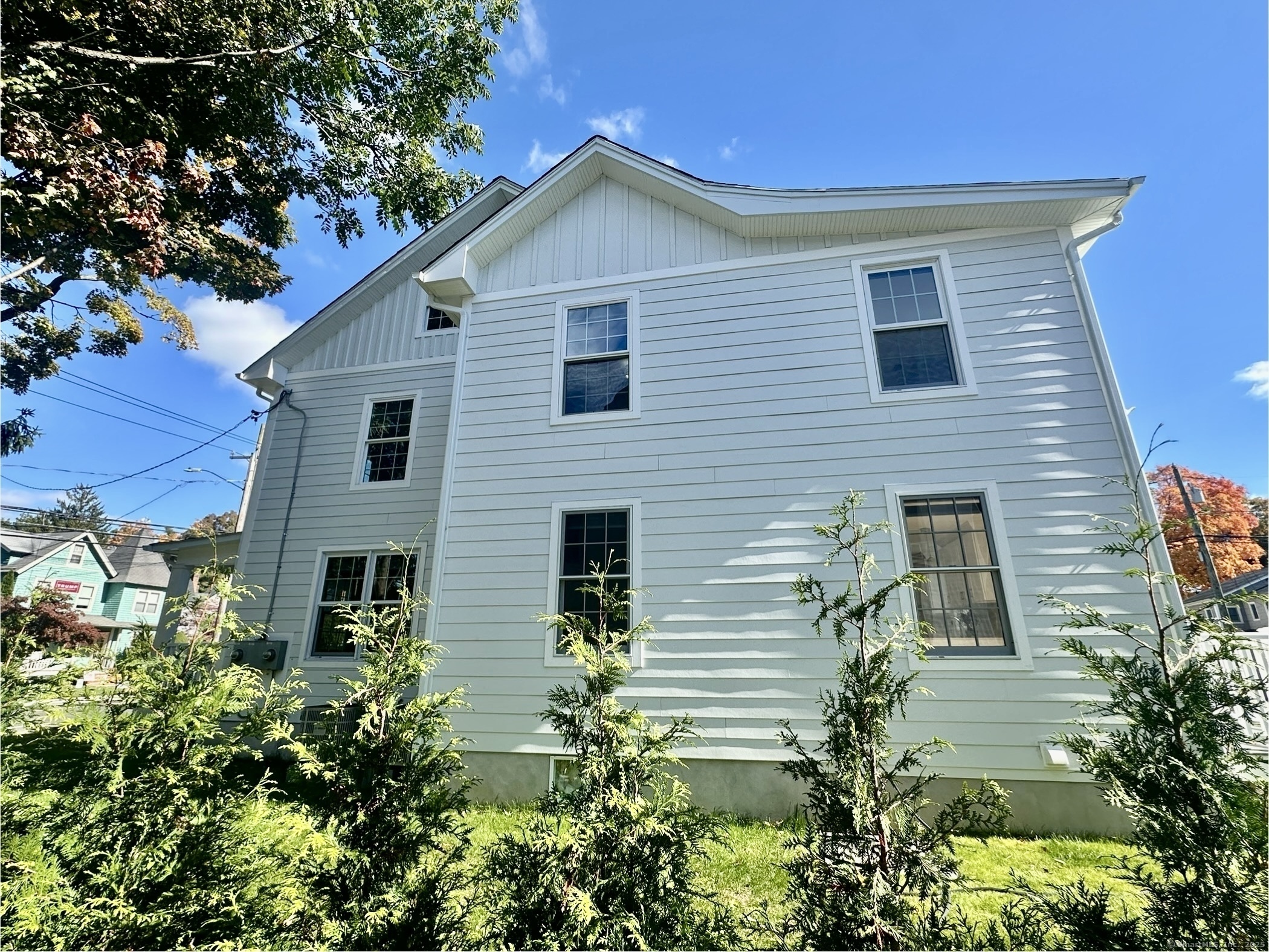 125 East Avenue Property Photo 26