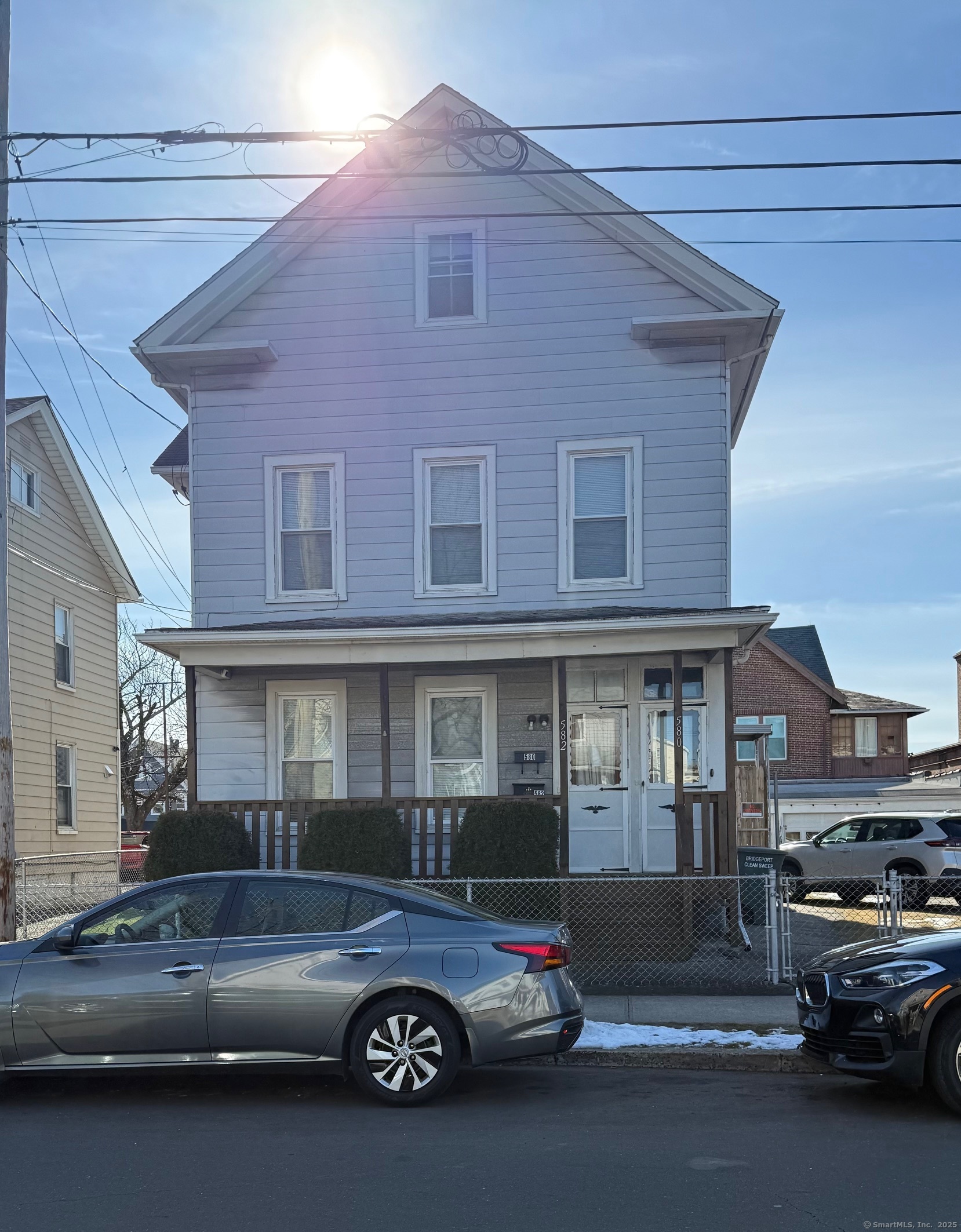580 Shelton Street Property Photo 1