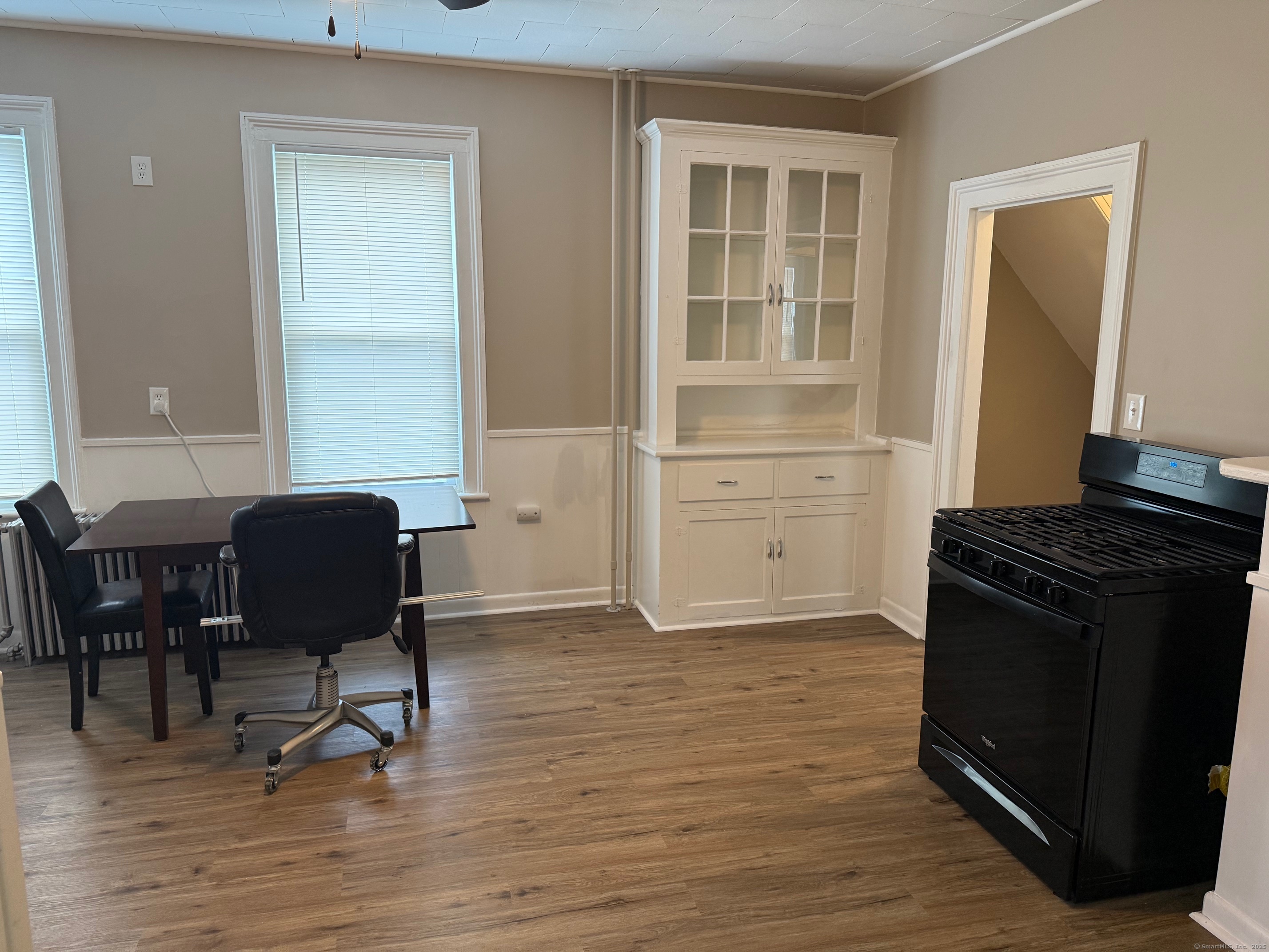 580 Shelton Street Property Photo 19