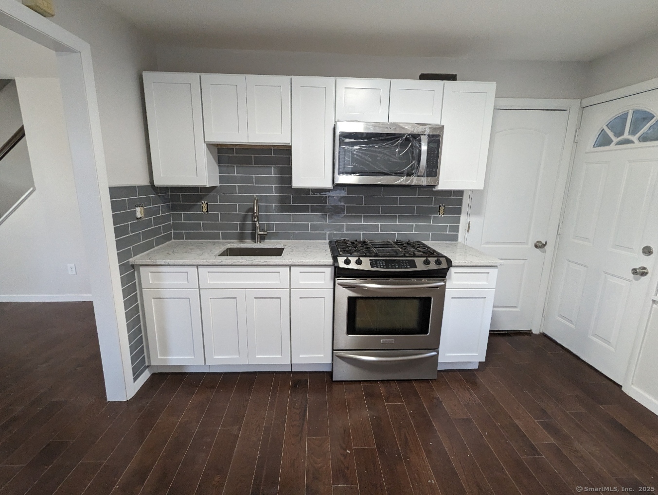 767-771 Pearl Harbor Street Property Photo 4