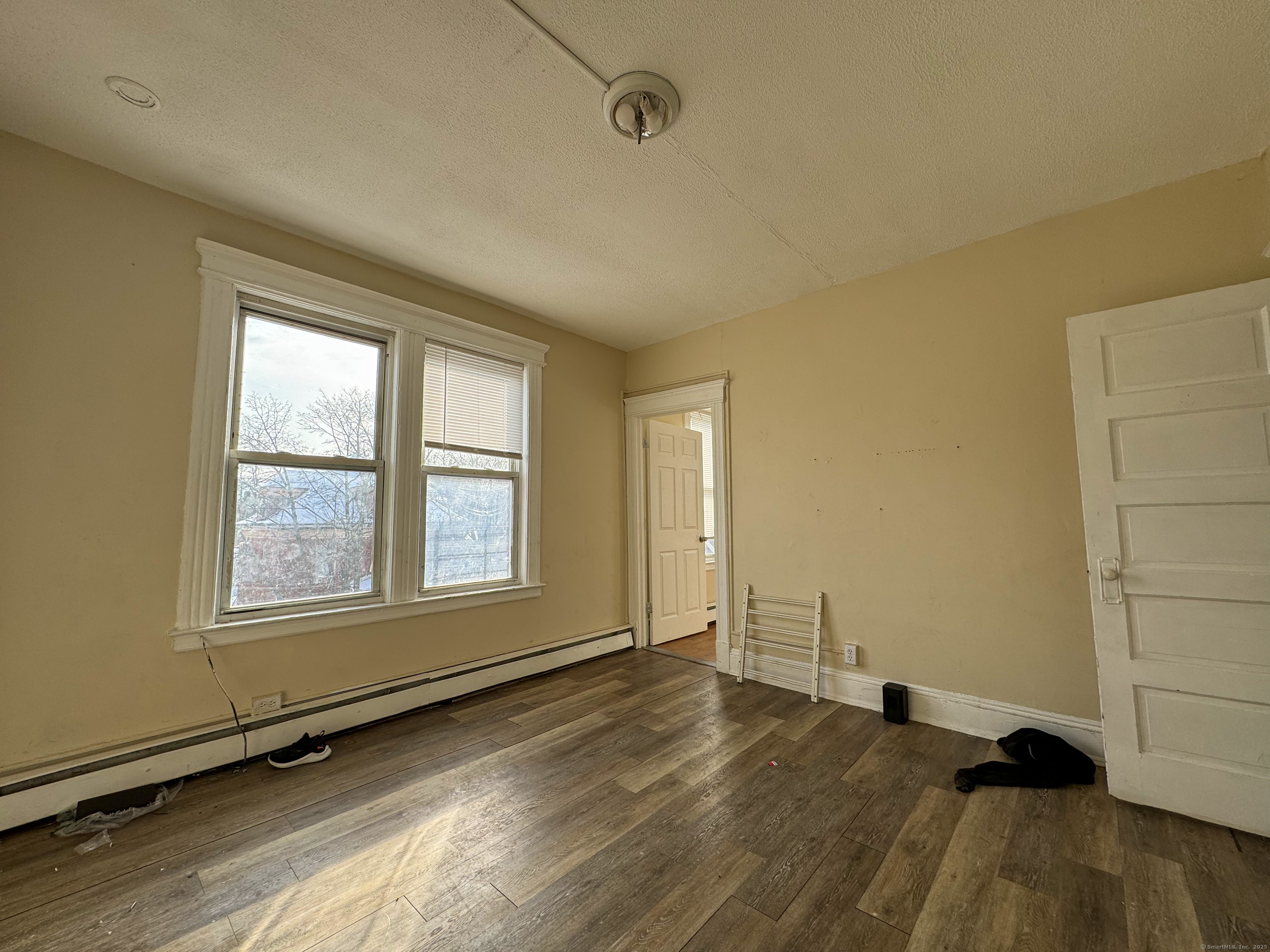 1087 Broad Street Property Photo 11