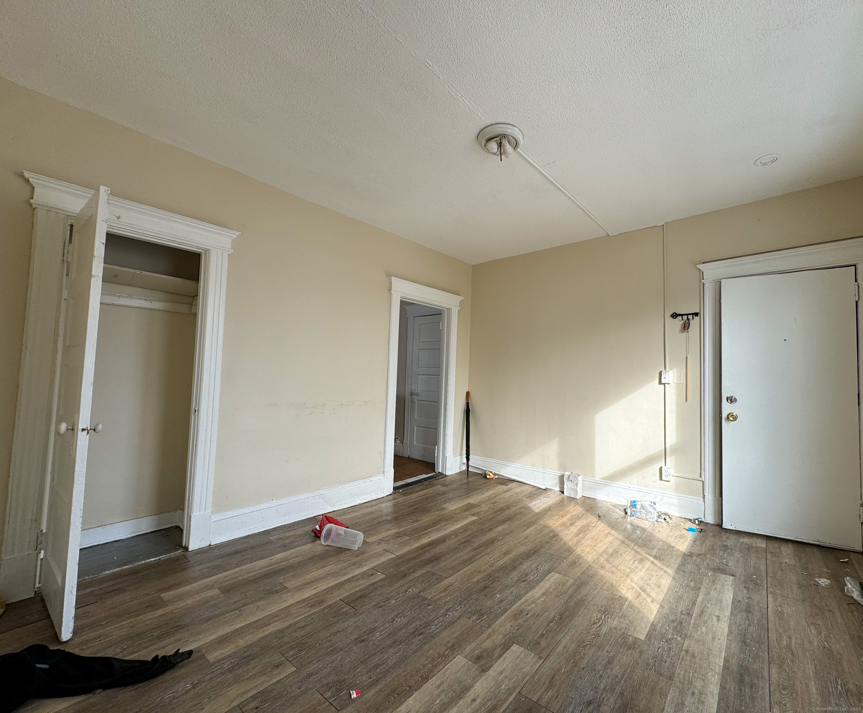 1087 Broad Street Property Photo 12