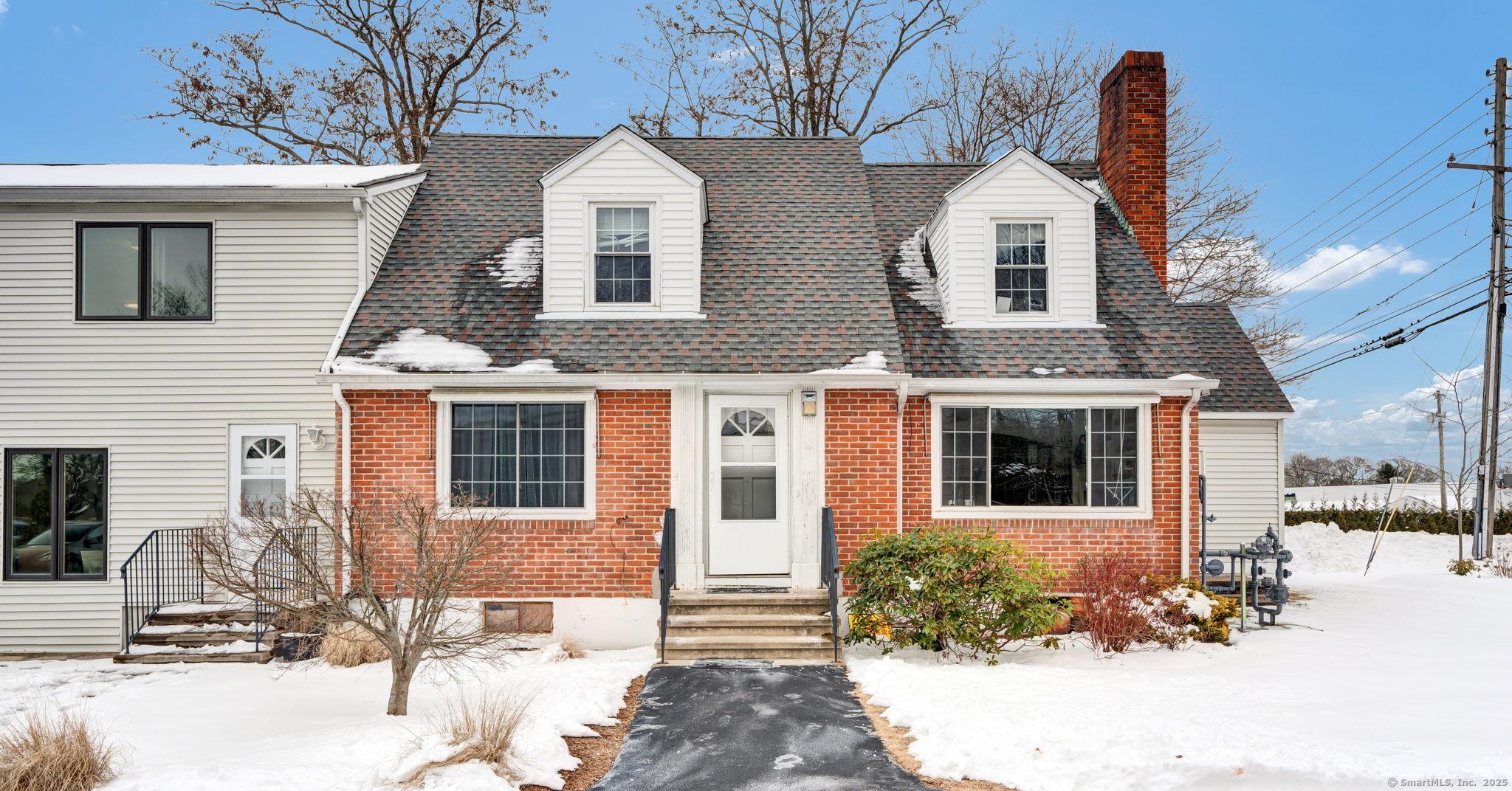 93 Elm Street Property Photo 3