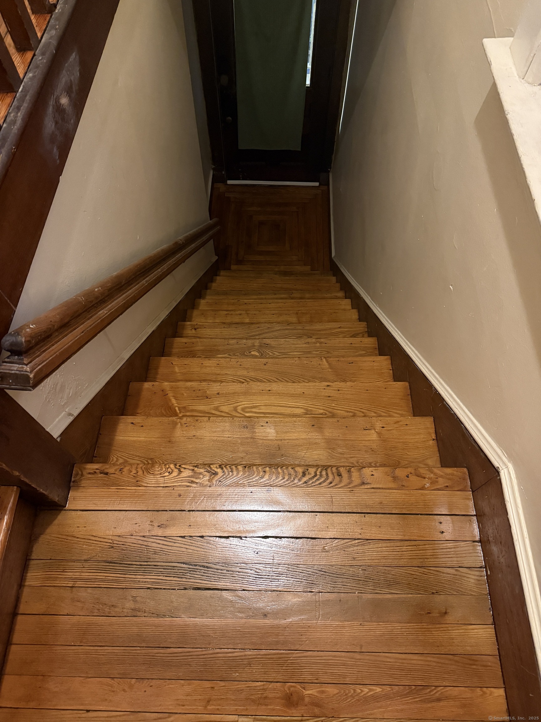 865 Elm Street Property Photo 4