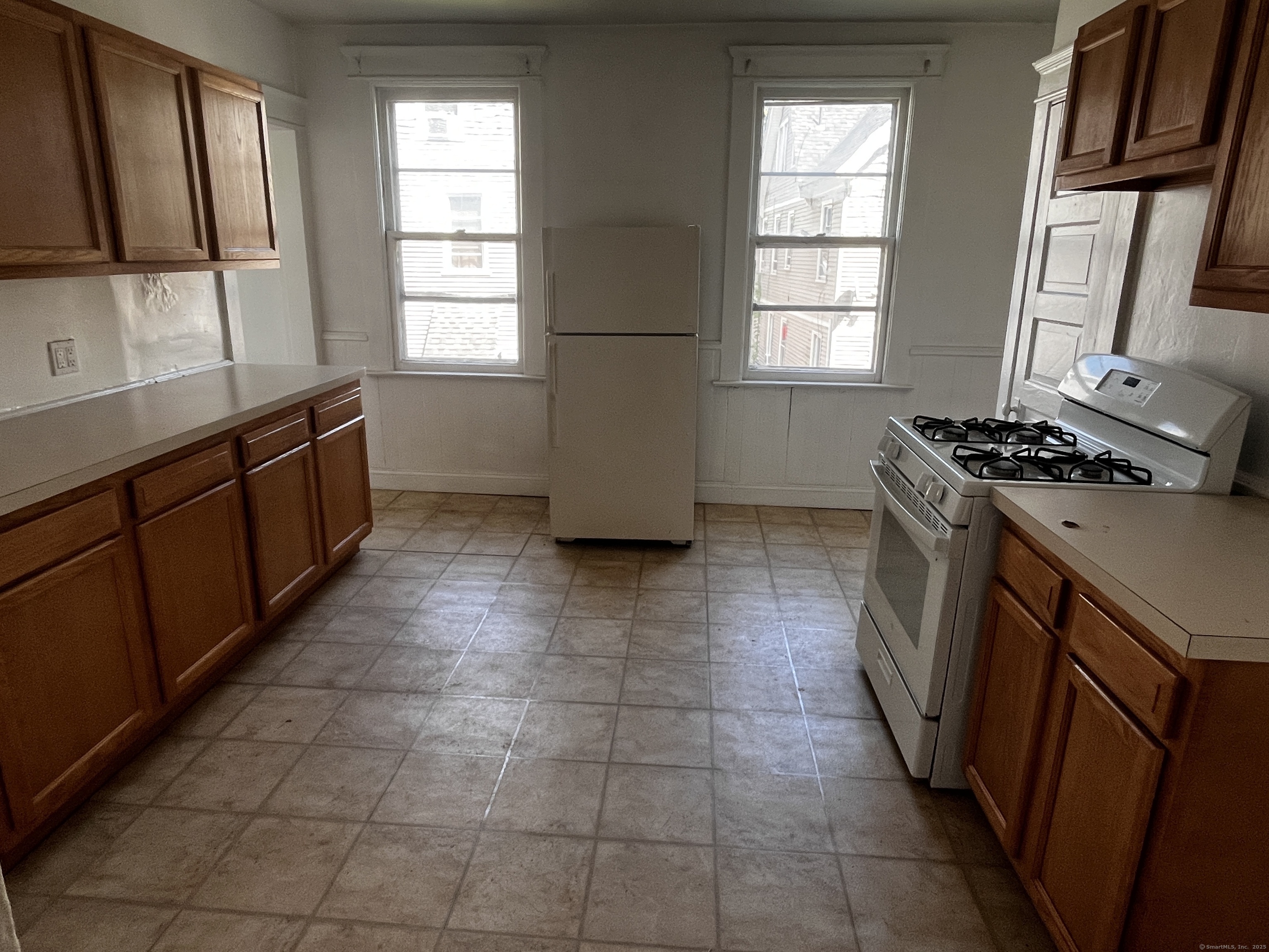 865 Elm Street Property Photo 12