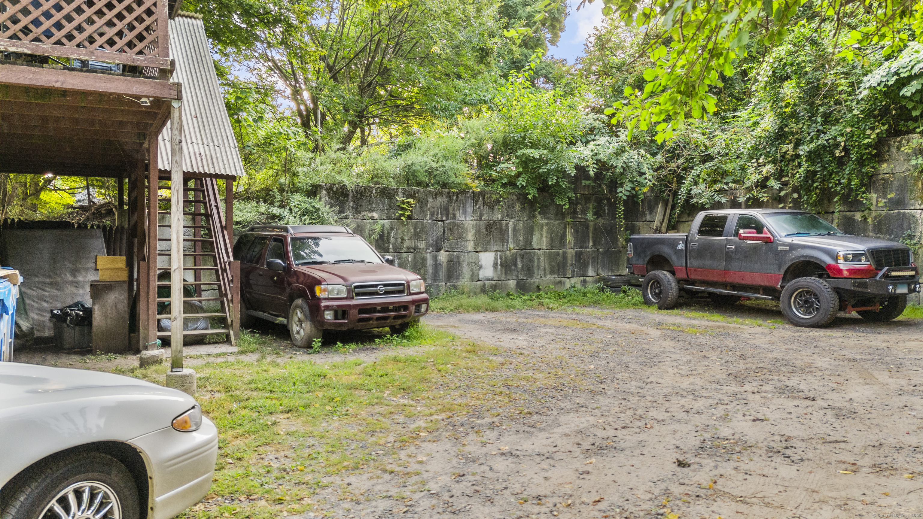 211 Park Street Property Photo 7