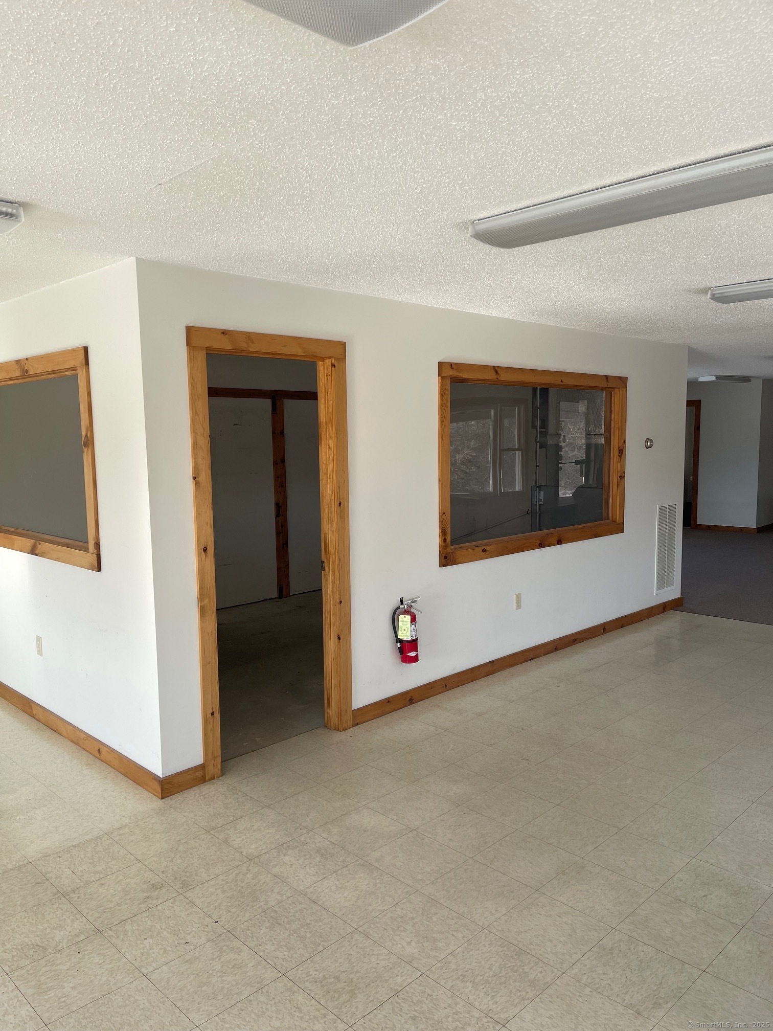 535 Burlington Road Property Photo 4