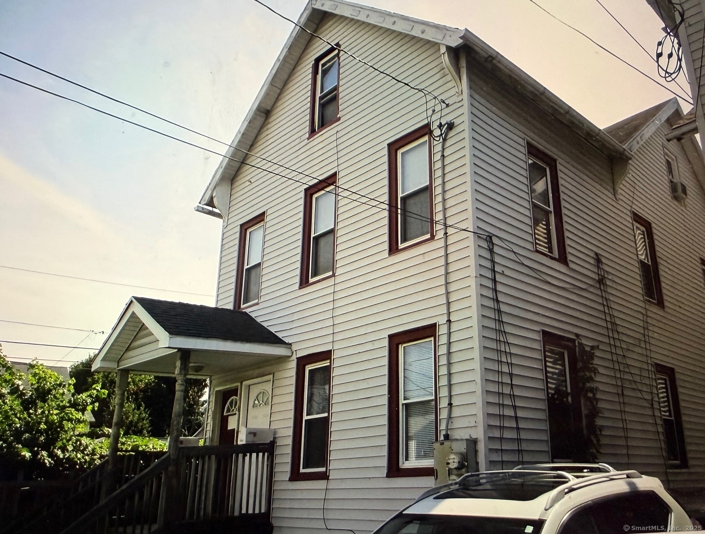 652 Maple Street Property Photo 1