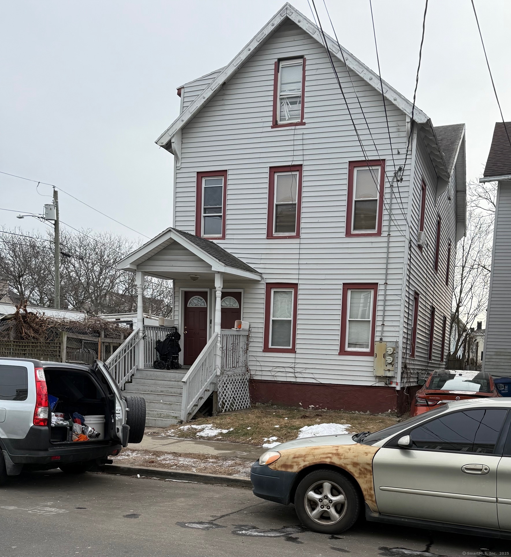 652 Maple Street Property Photo 2