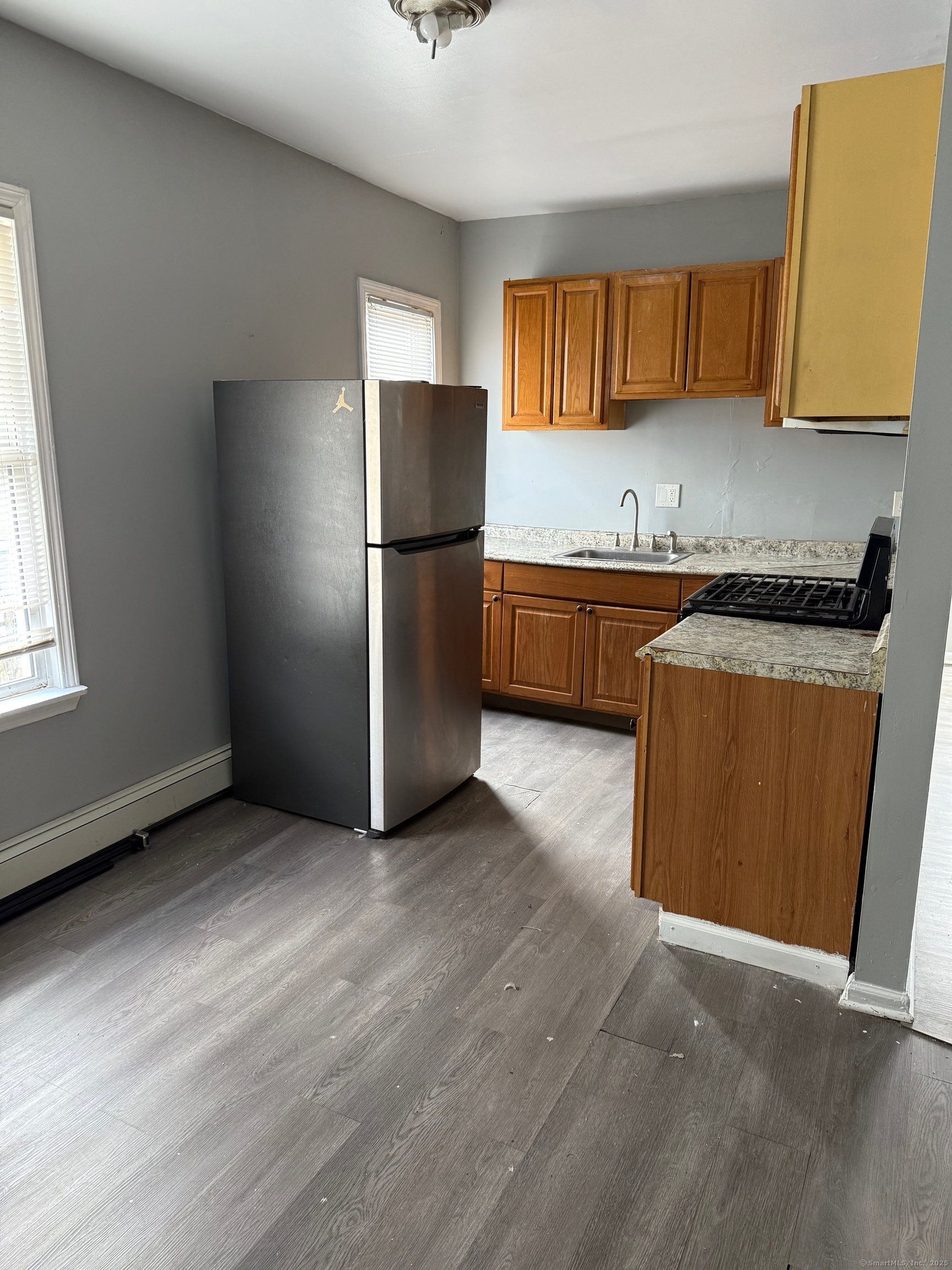 652 Maple Street Property Photo 5