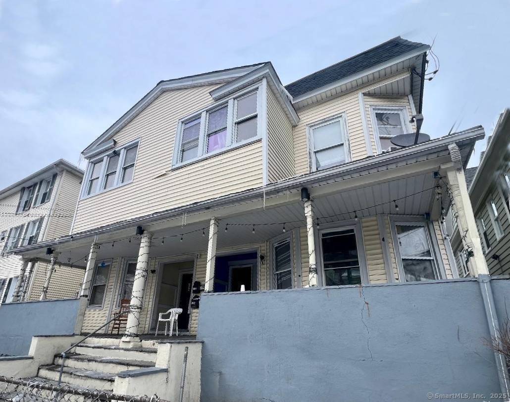 130 132 134 136 Center Street Property Photo 40