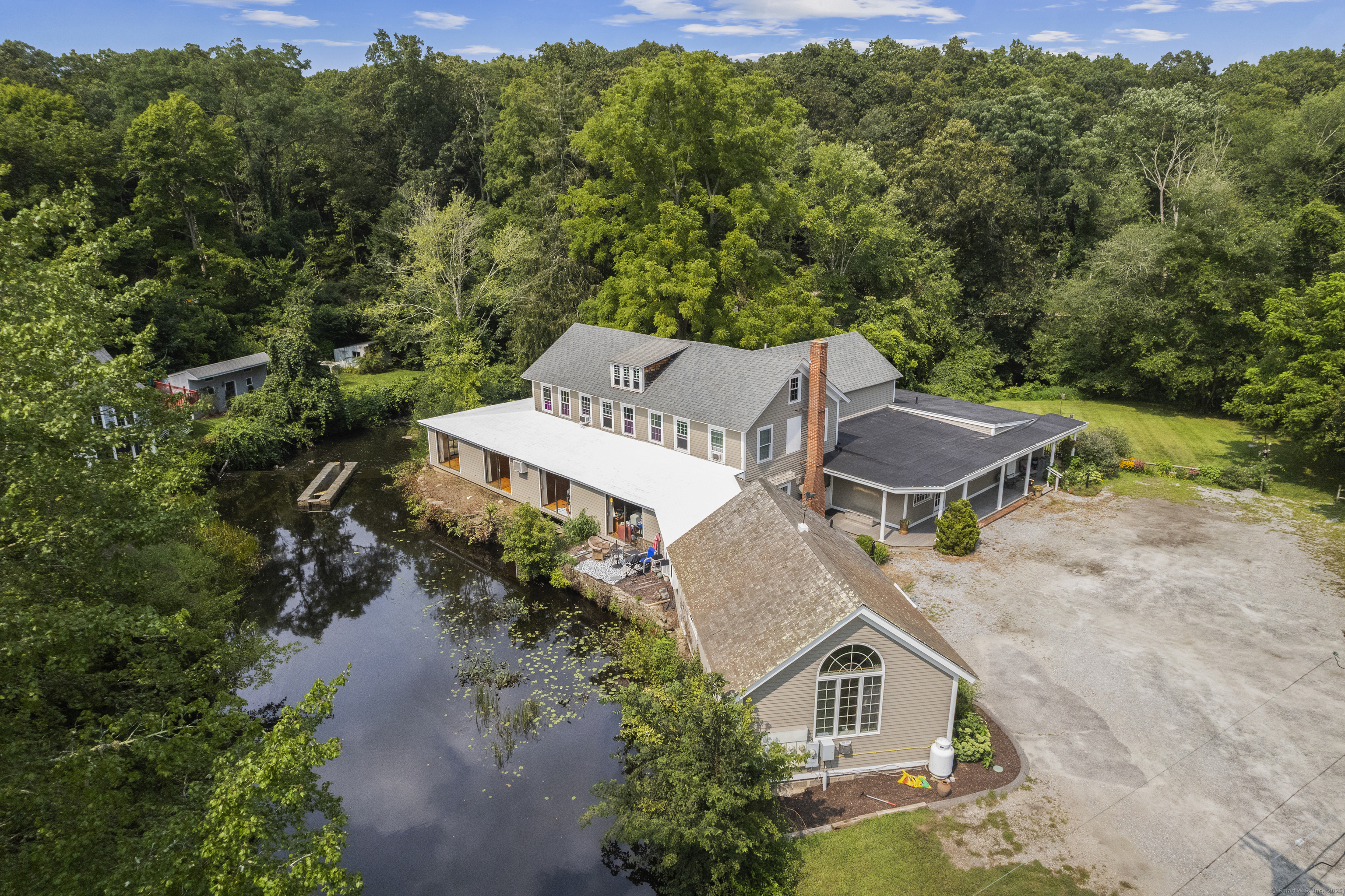 33 Deep River Road Property Photo 6