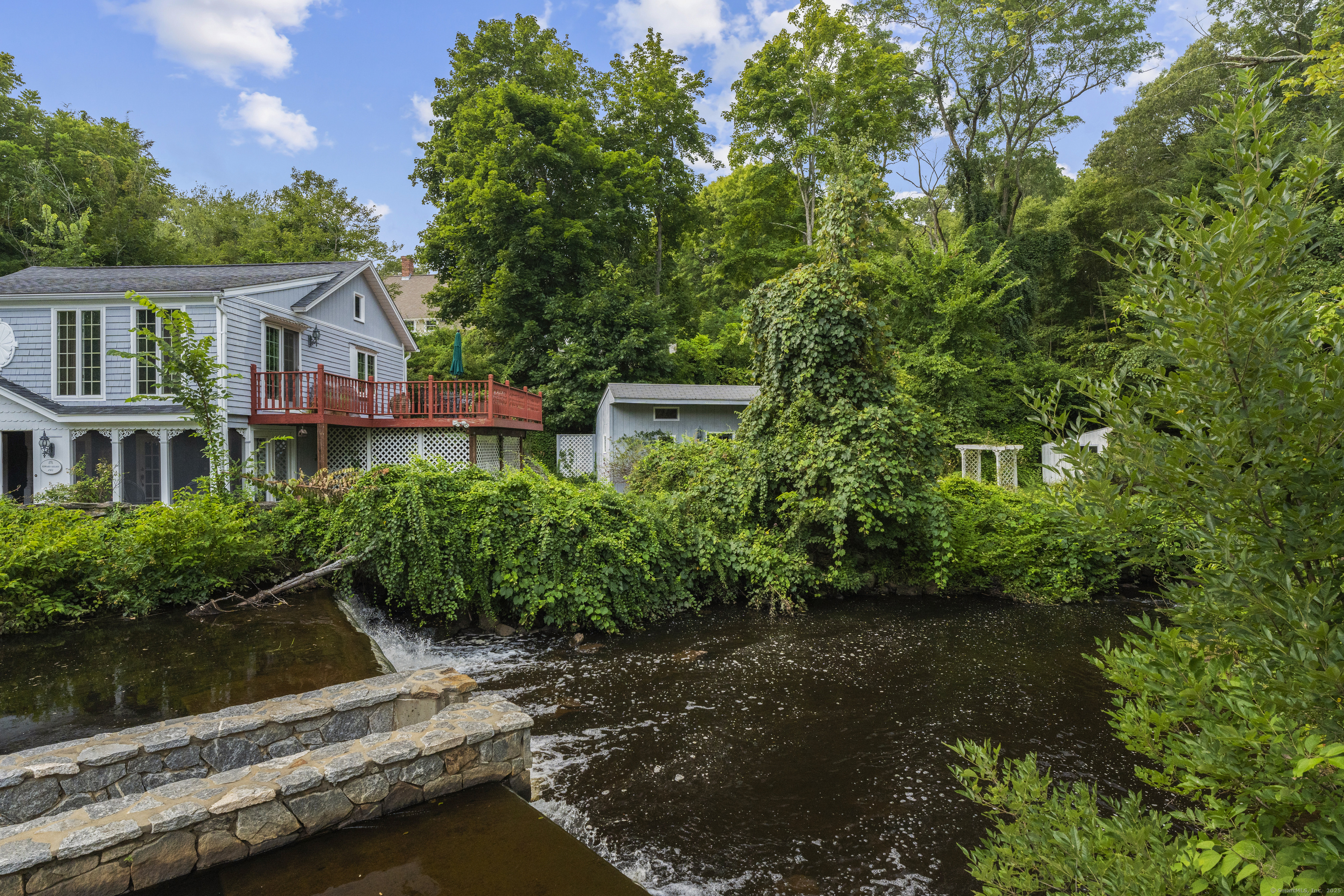 33 Deep River Road Property Photo 8